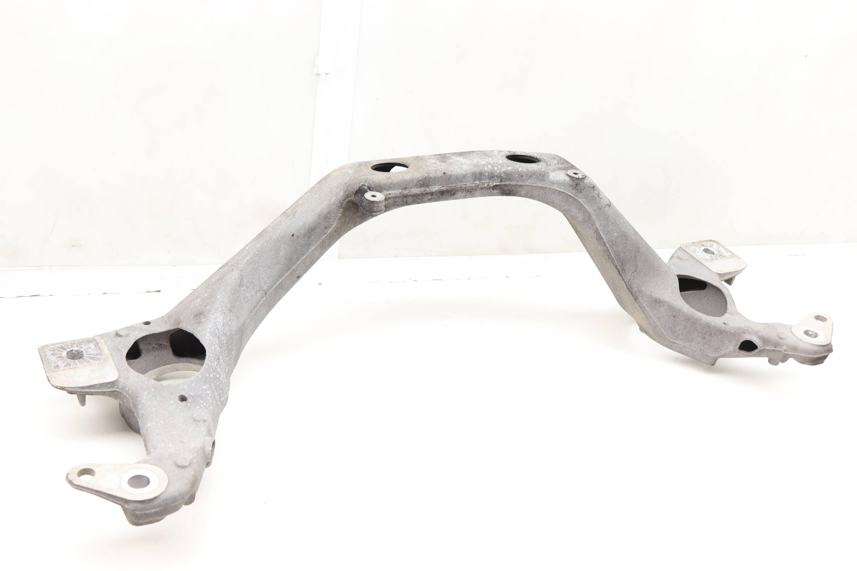 Engine Carrier / Crossmember 7P0199207 95837530900