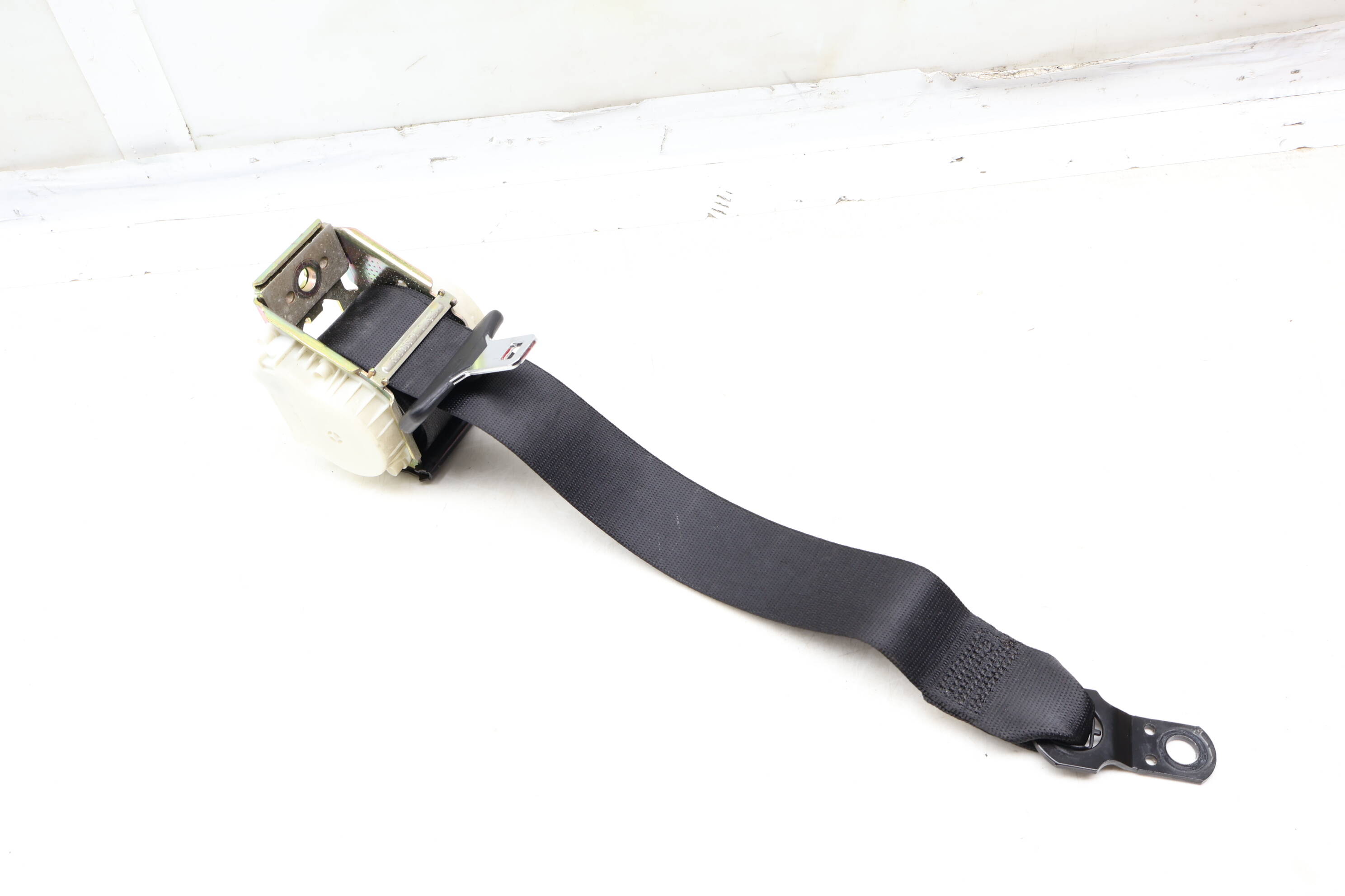 Seat Belt / Retractor (Outer) 72113400817