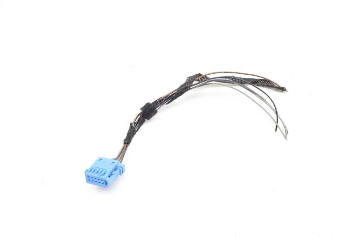 Tail Light / Lamp Wiring Connector / Pigtail 6R0972930B main product photo