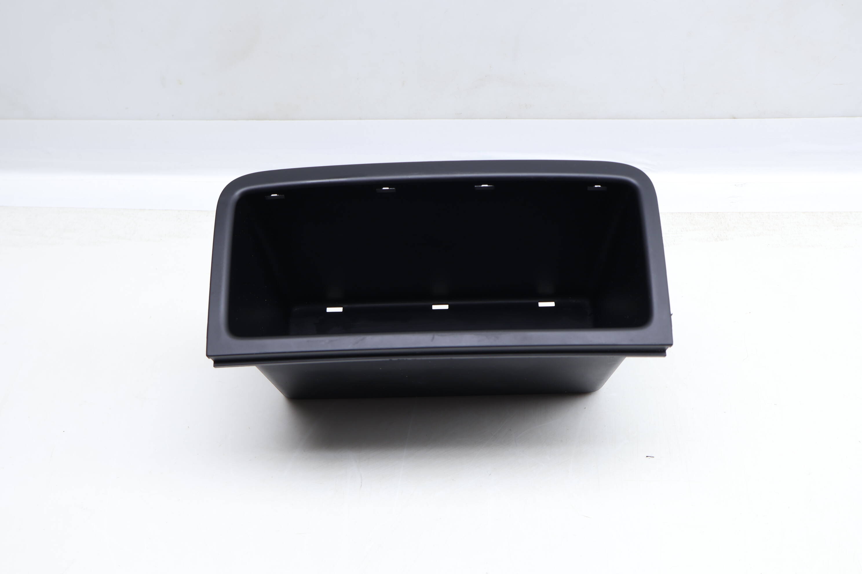 Console Lower Storage Bin / Tray 7P6863092