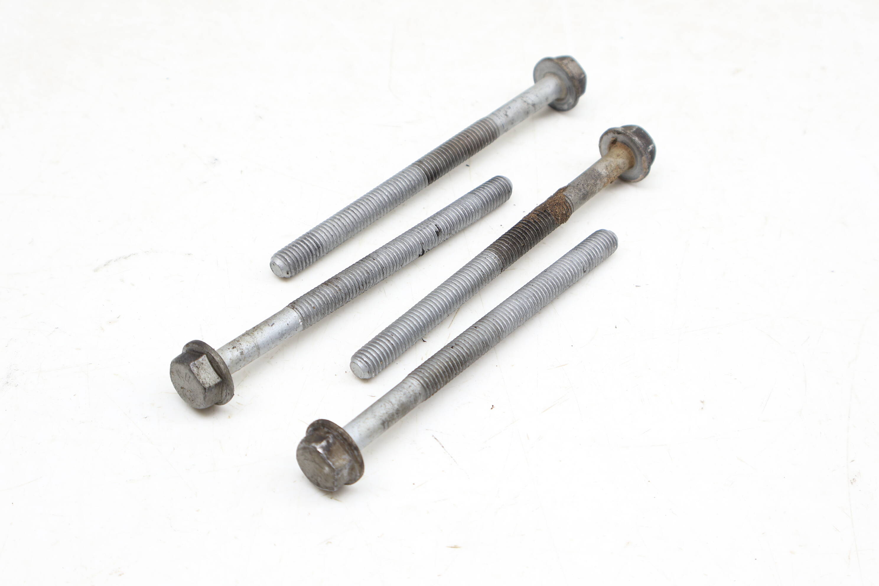 Screw / Bolt Set (M8x110x80) N10636601
