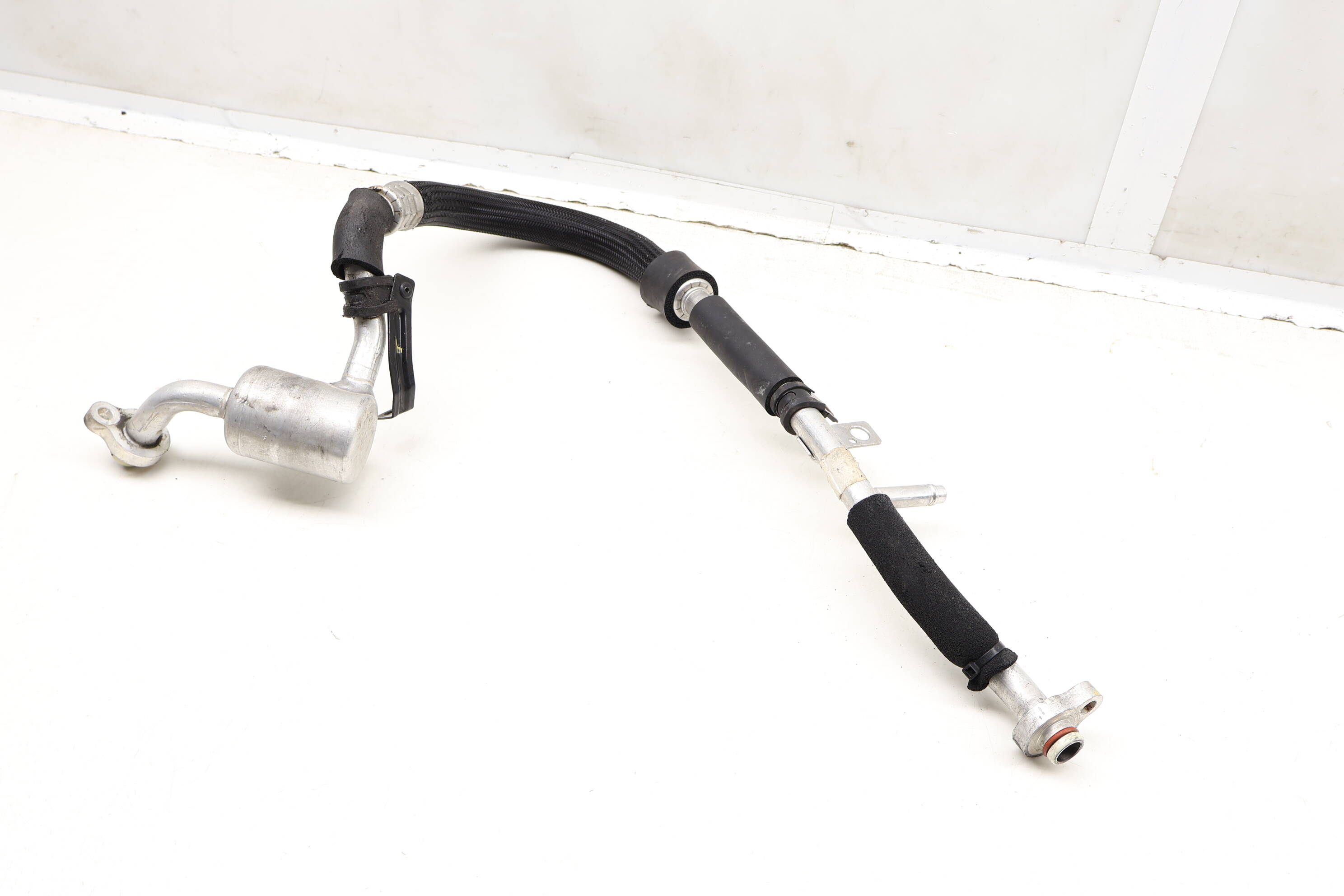 Ac Hose / Line / Pipe LR019674