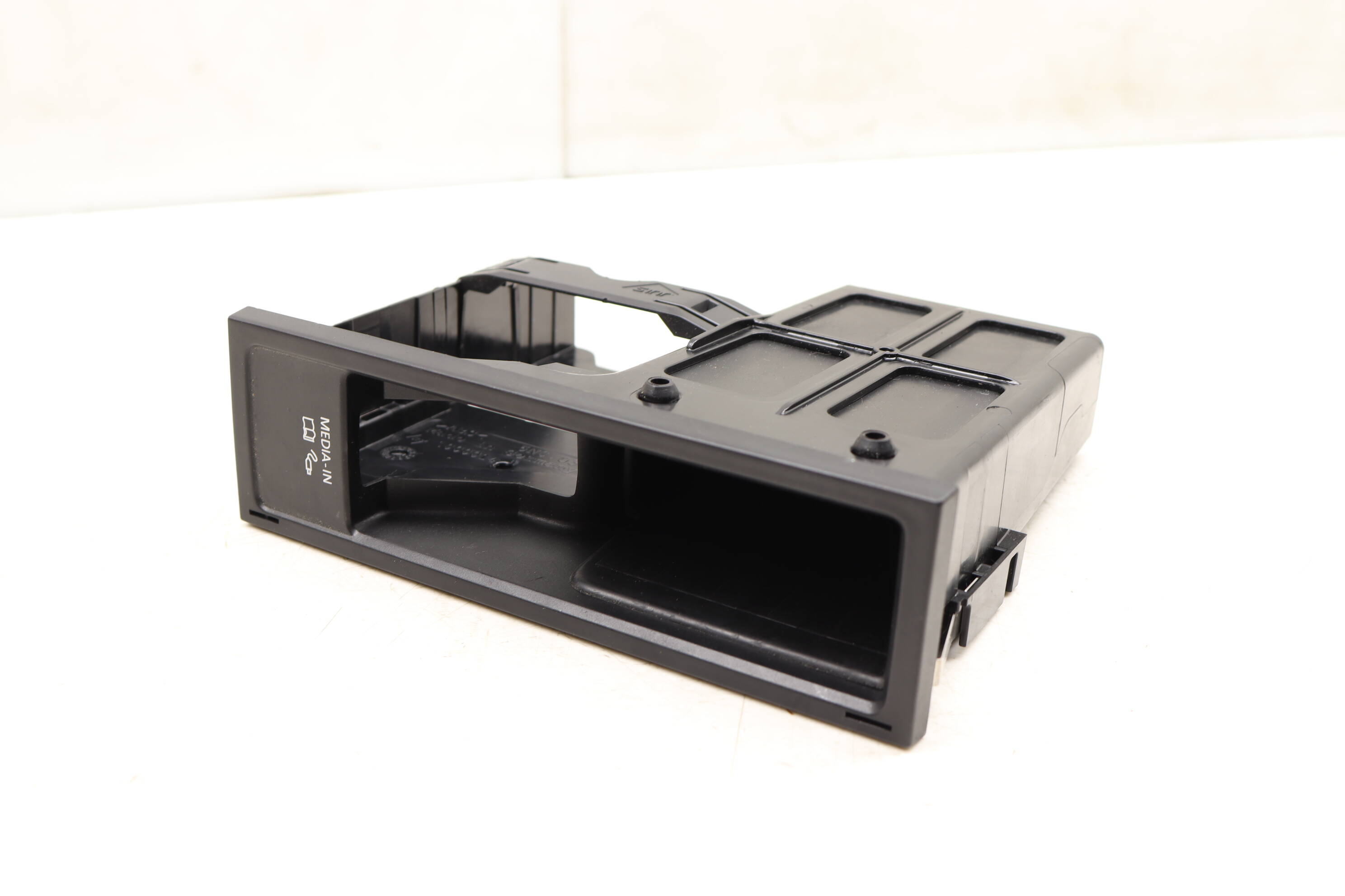 Media-In Mmi Interface Module / Housing 5N0035344G