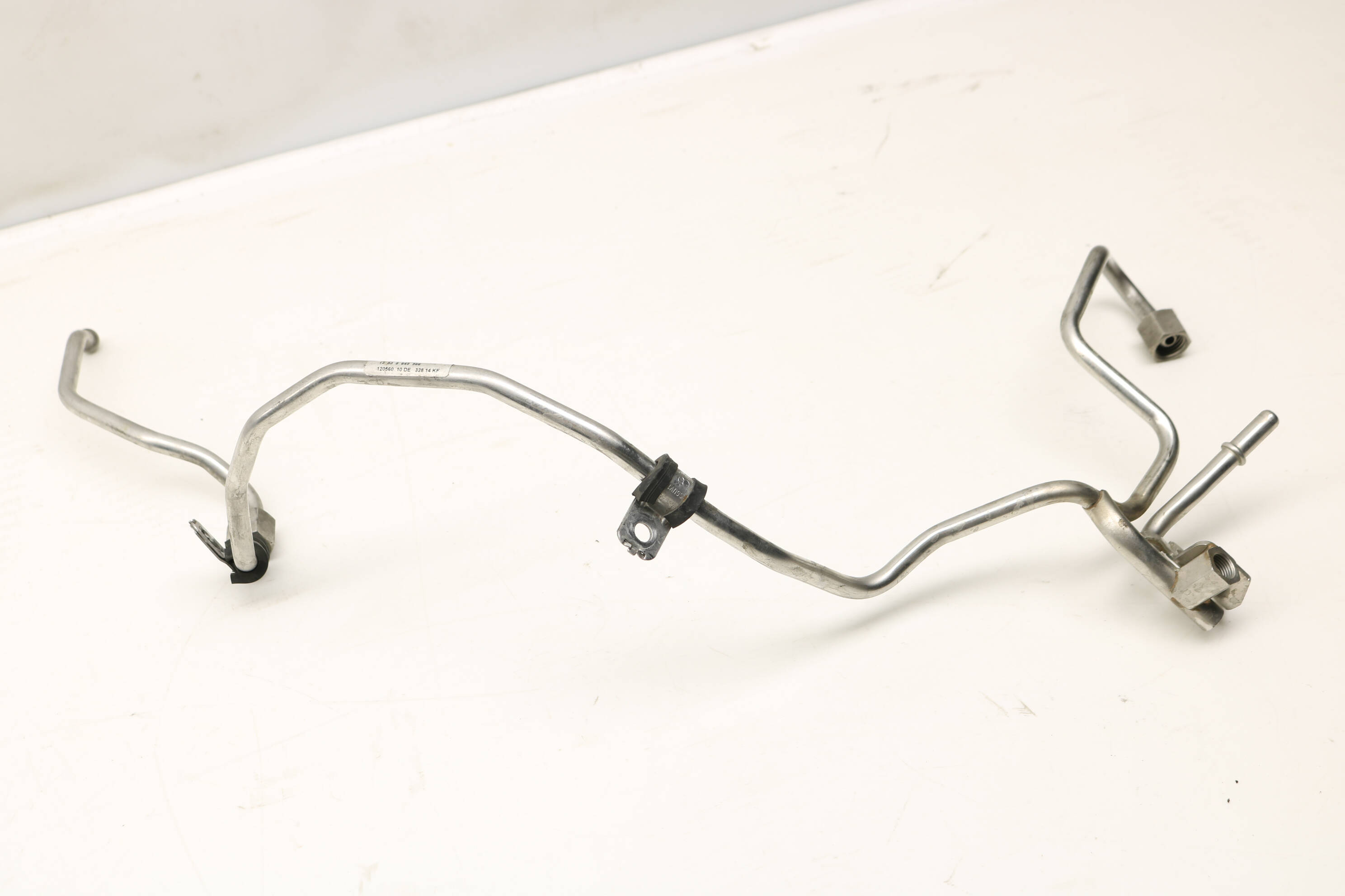 Fuel Line / Pipe 13537622850