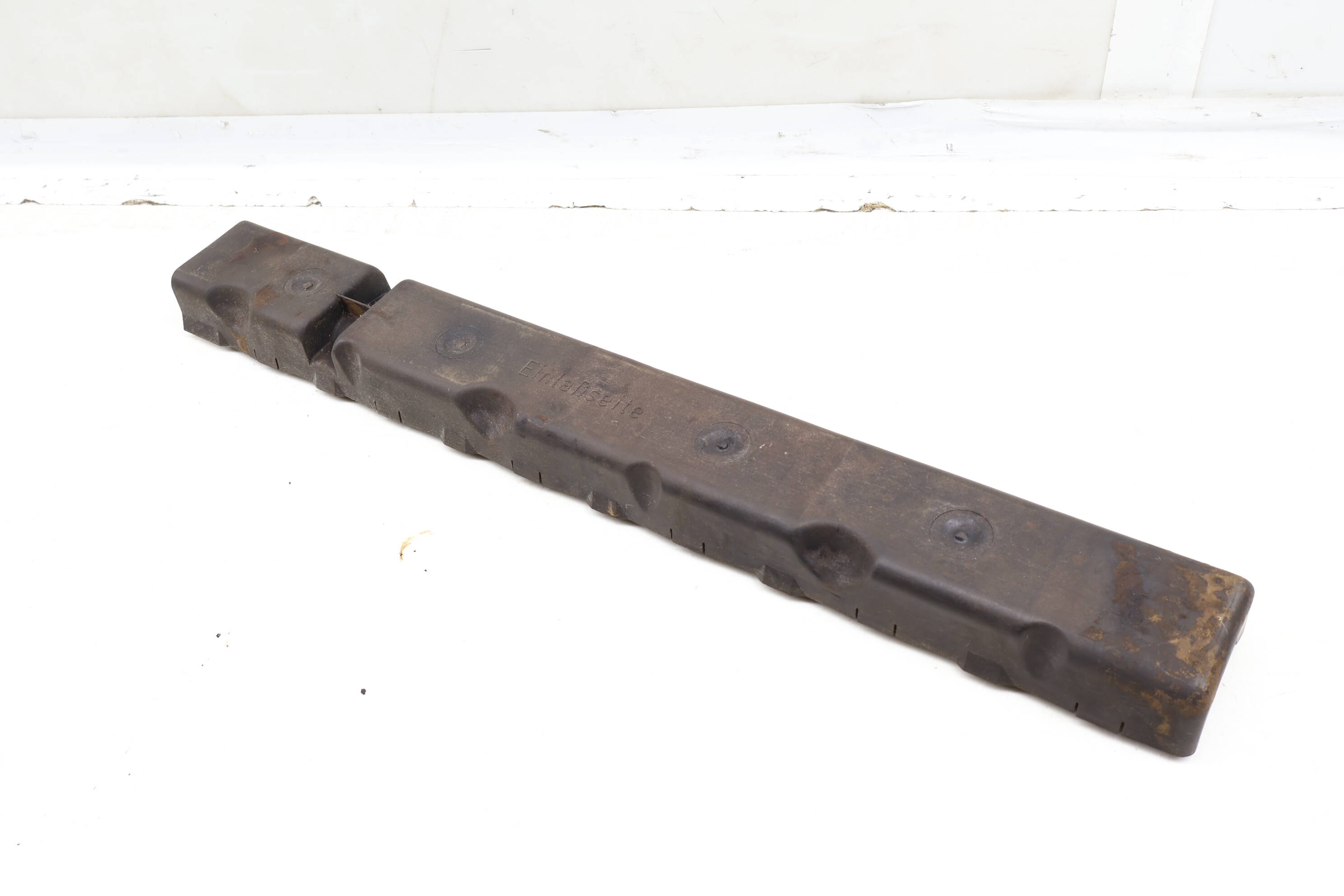 Intake Camshaft Oil Splash Cover / Shield 11121740163