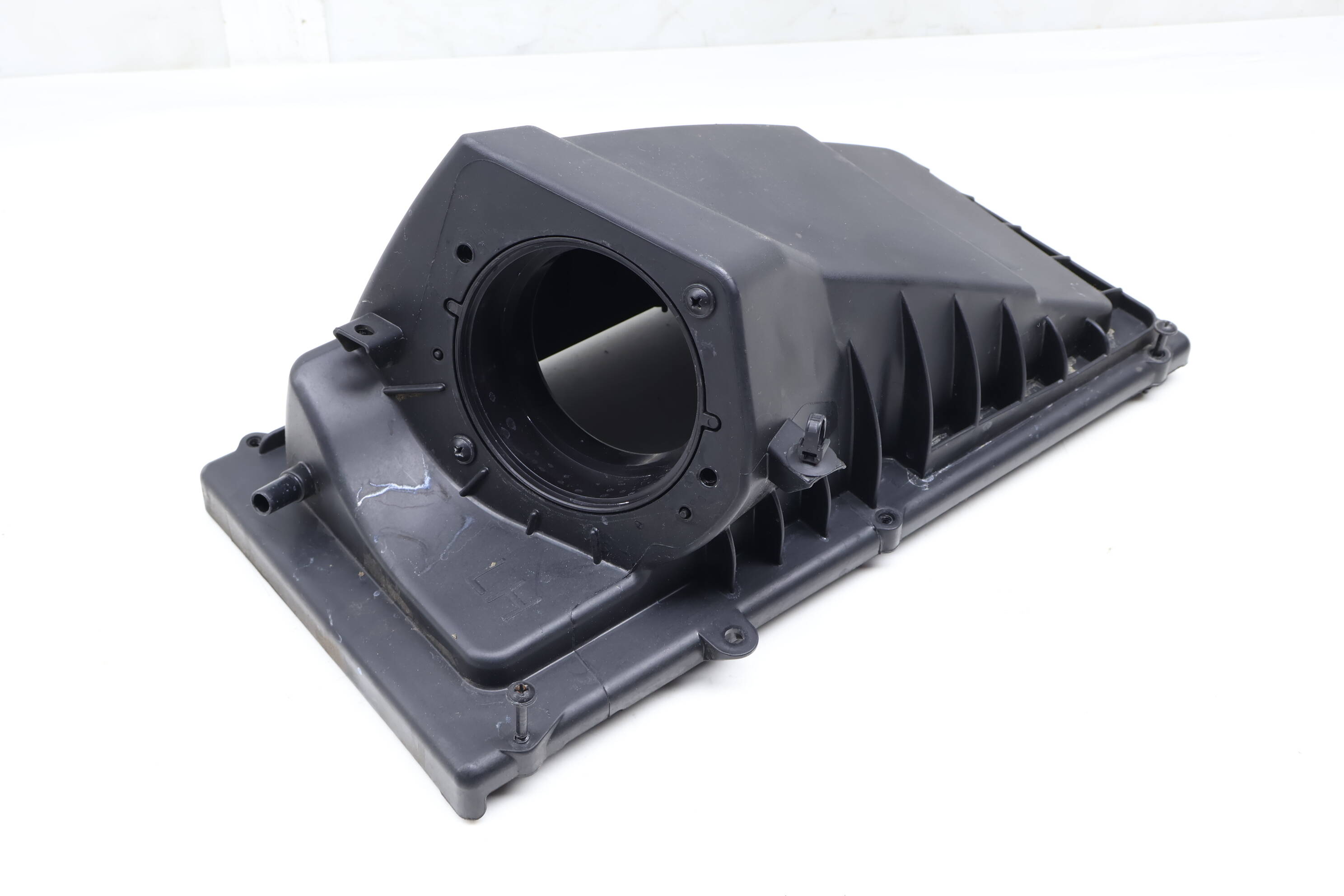 Diesel Engine Air Filter Box / Housing (Upper) GPLA9H736AA