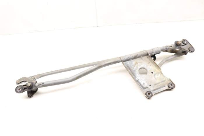 Windshield Wiper Transmission / Bracket 4D1955603A main product photo