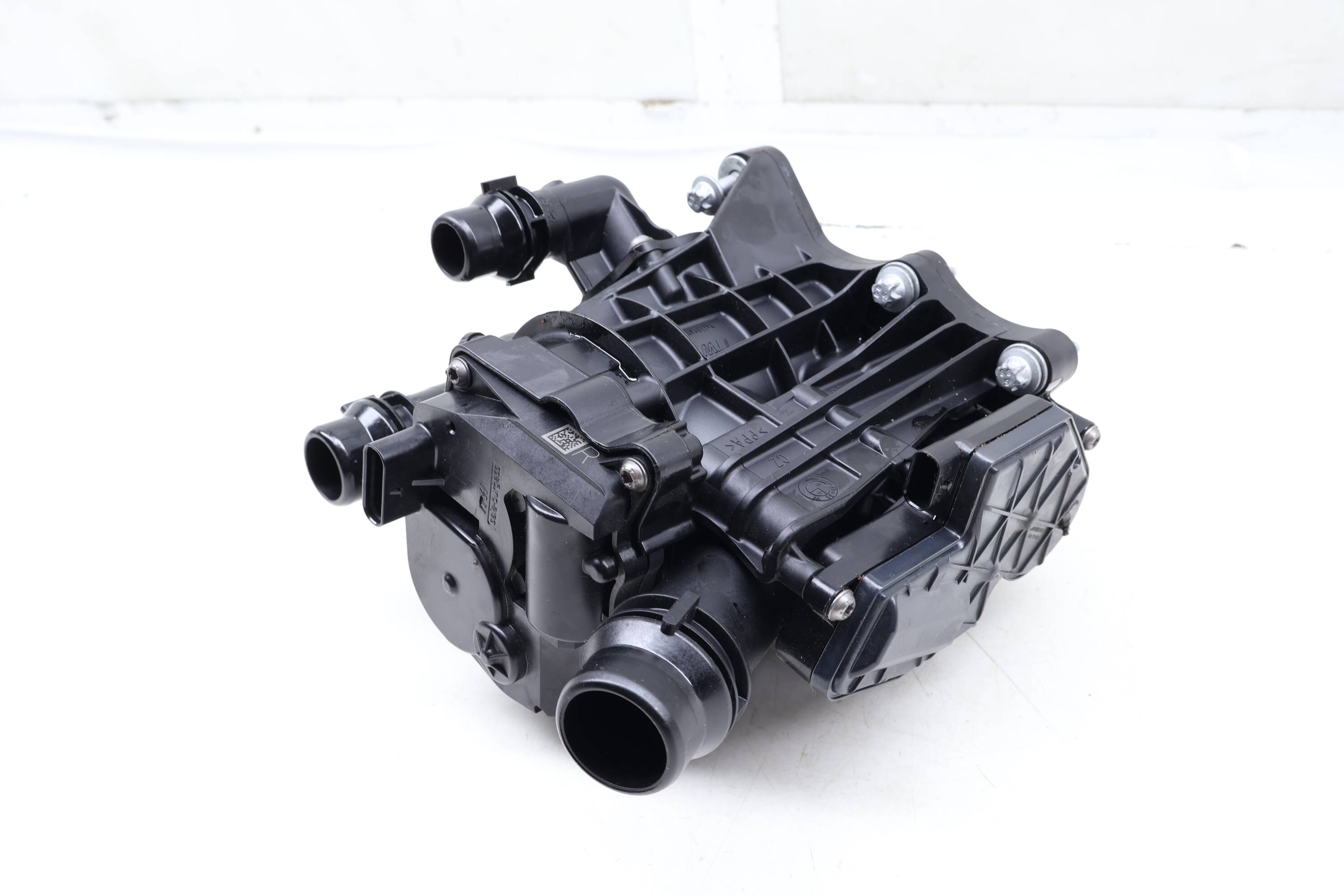 BMW Thermostat W/ Housing 11538642560