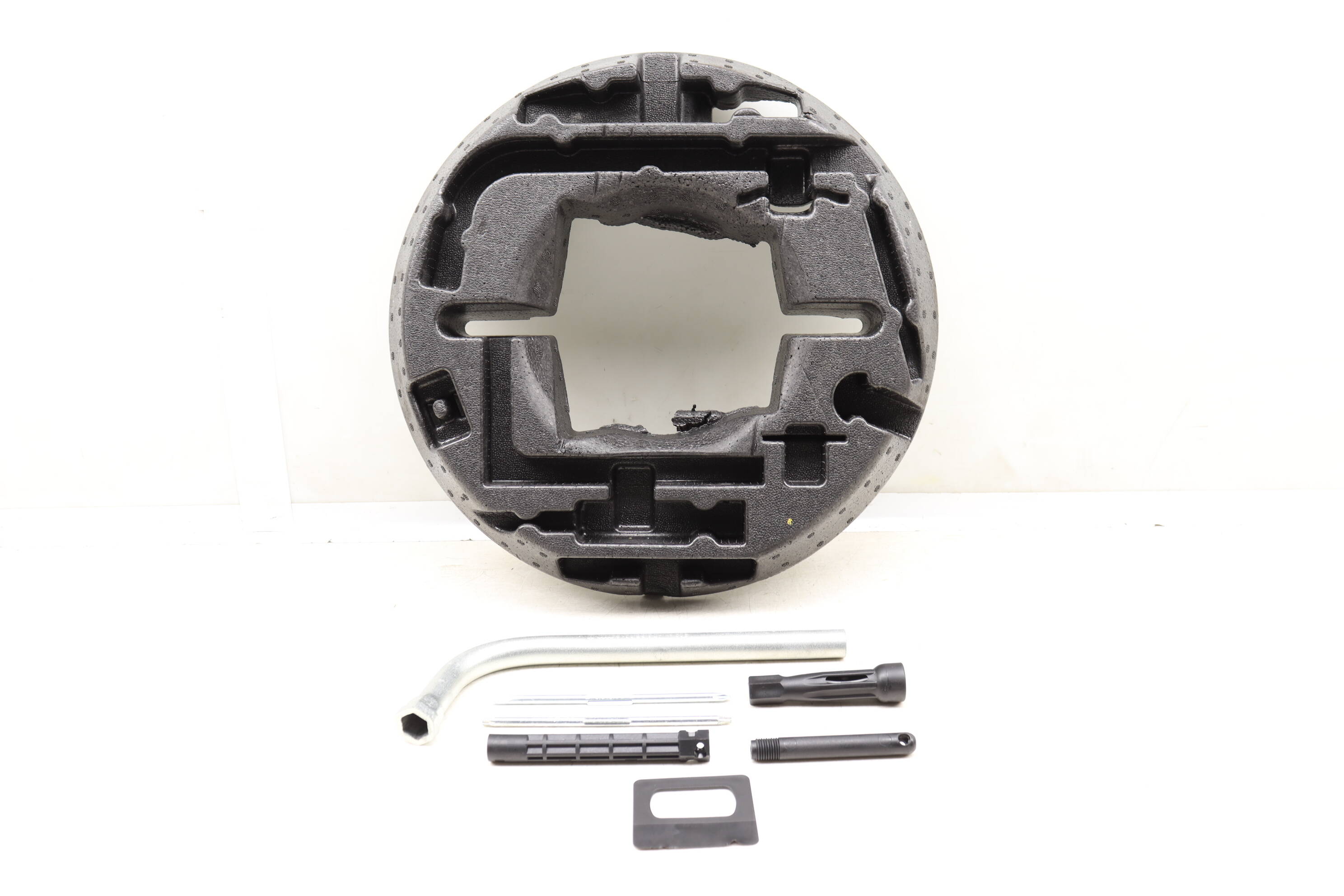 Tool Kit / Set 8W0012109E