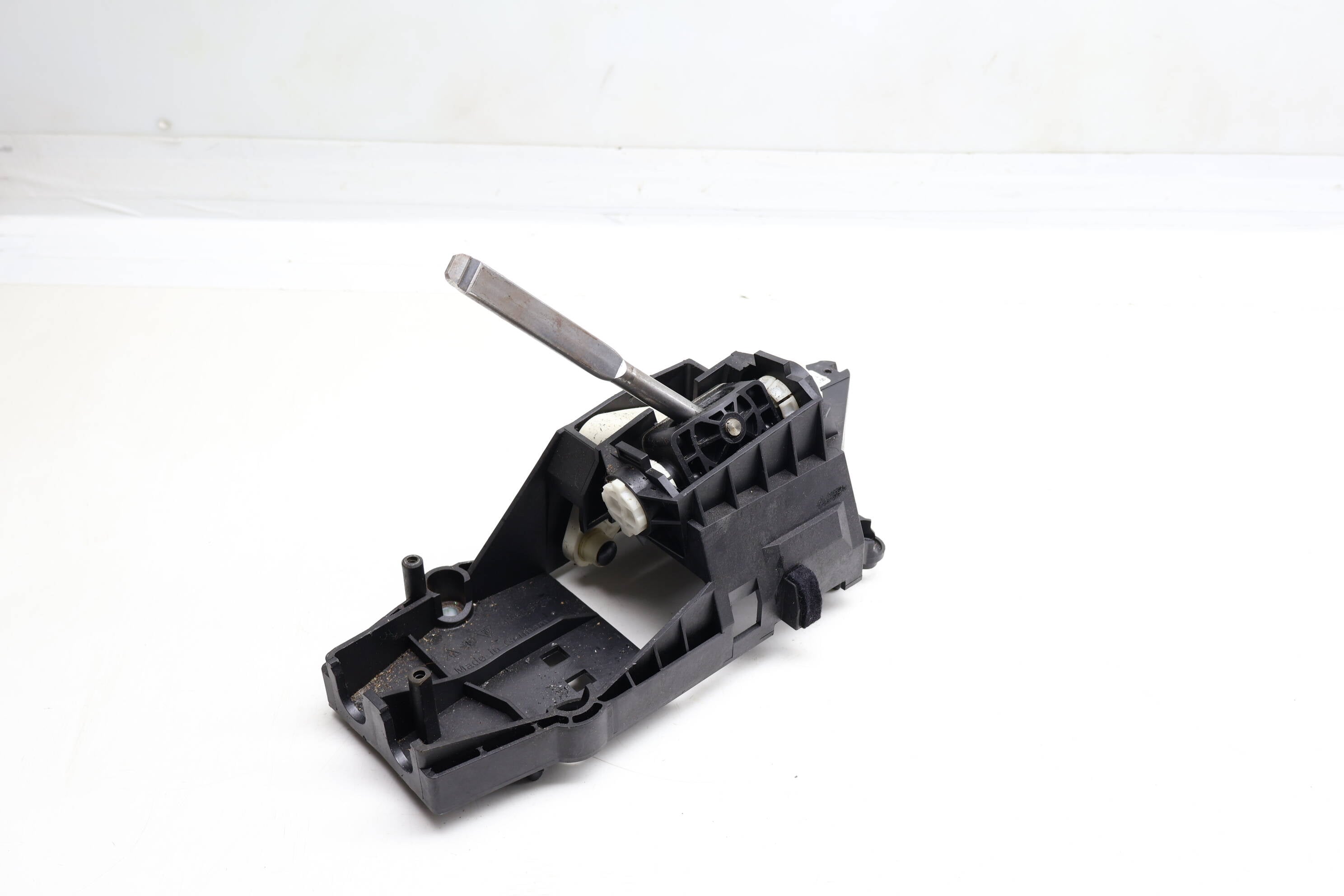 Manual Shift / Shifter Assembly 99742401000