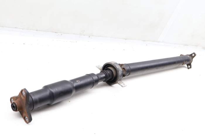 Driveshaft / Propeller Shaft 26107573482 main product photo