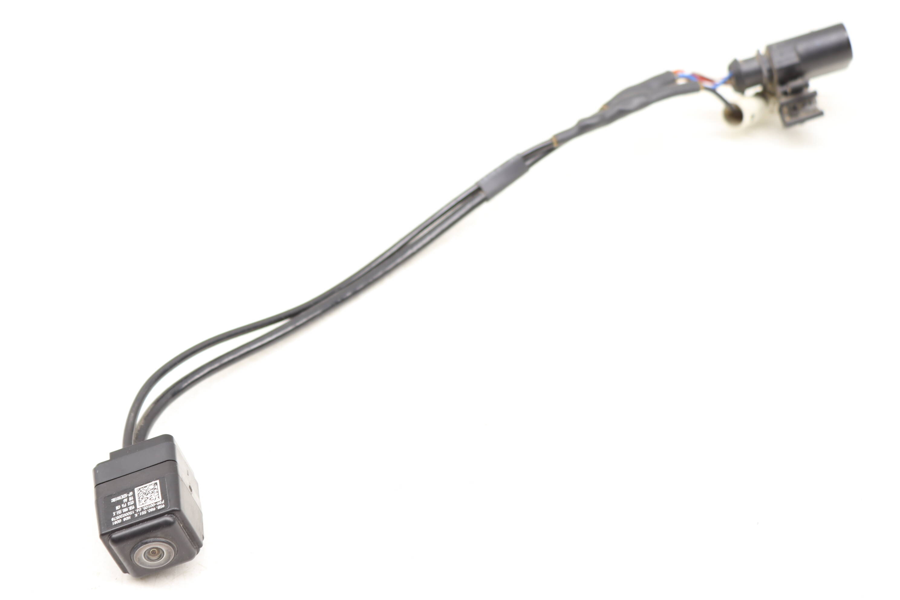 Rear&#x20;View&#x20;&#x2F;&#x20;Reverse&#x20;Backup&#x20;Camera&#x20;95B980551K