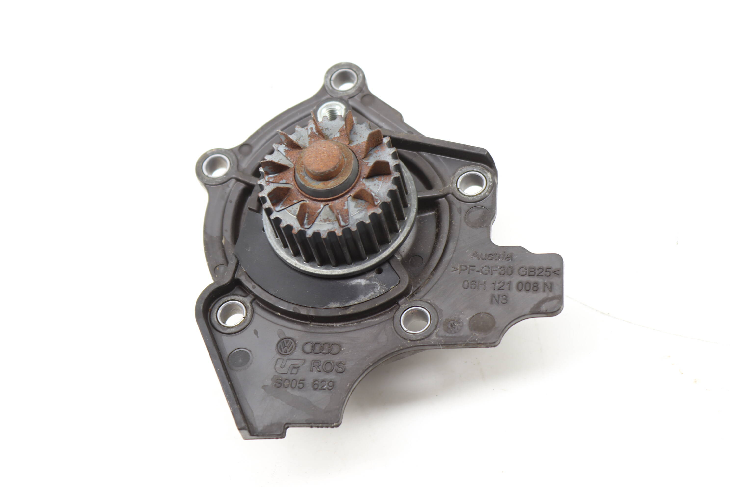 Coolant / Water Pump 06H121008N