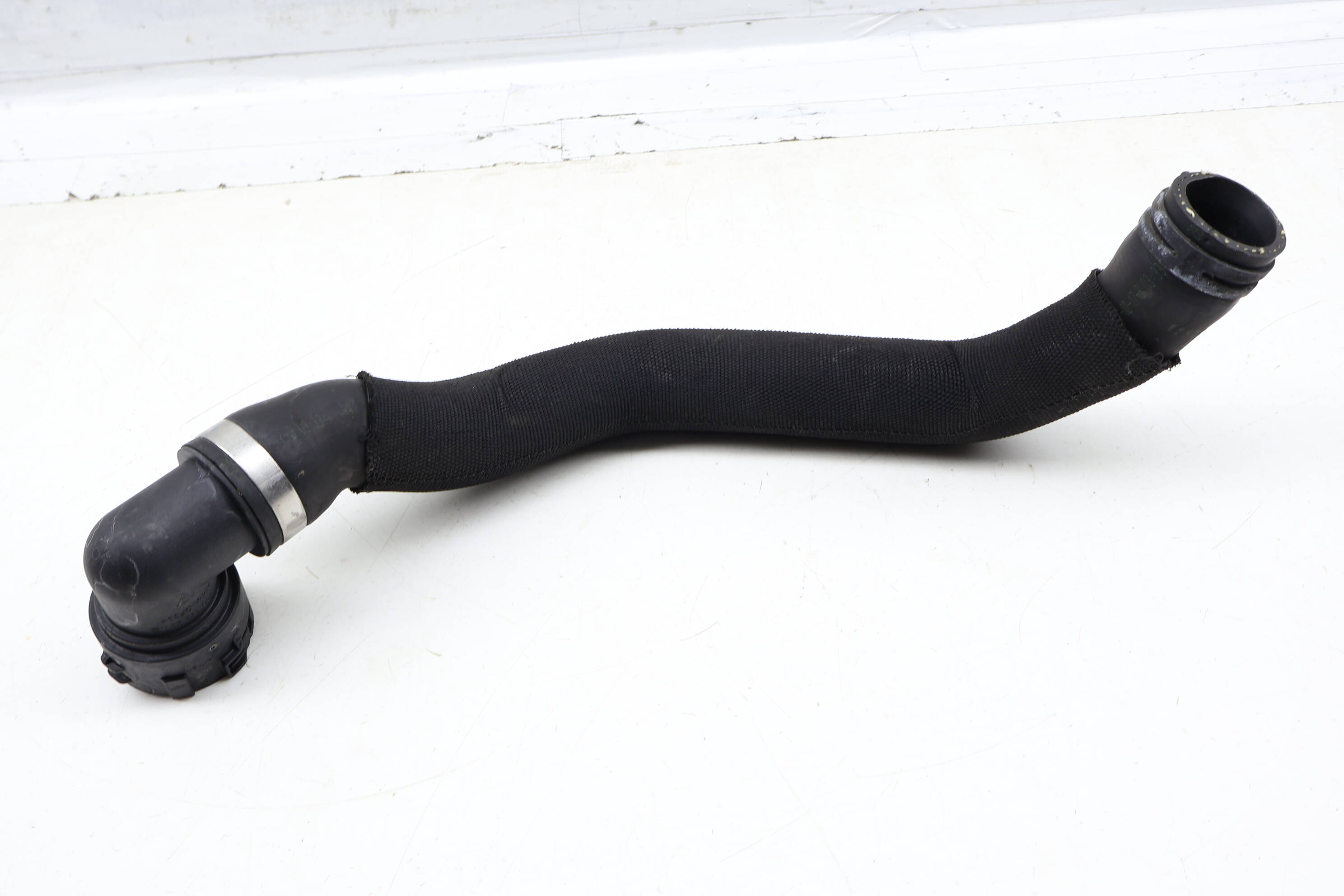 Radiator Coolant Hose / Line (Supply) 95B122101D