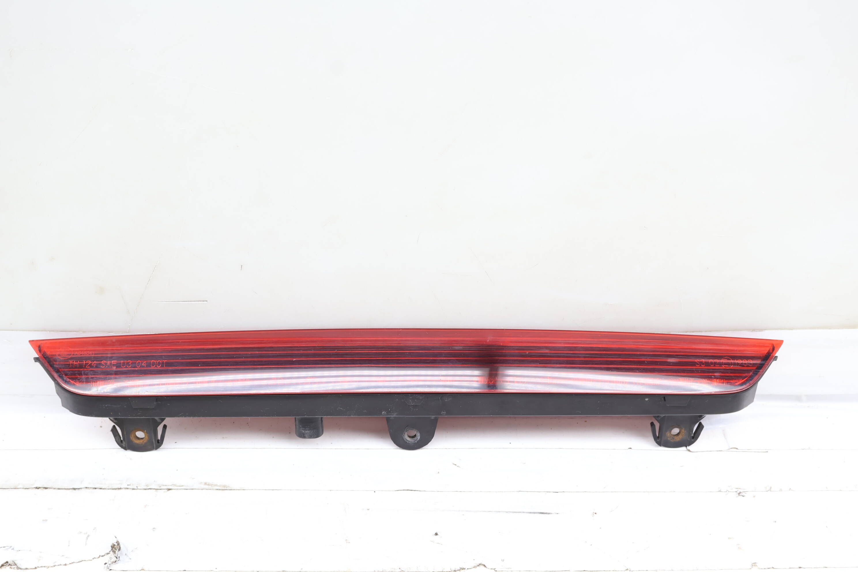 Center / Third Brake Light 4L0945097 95863105000