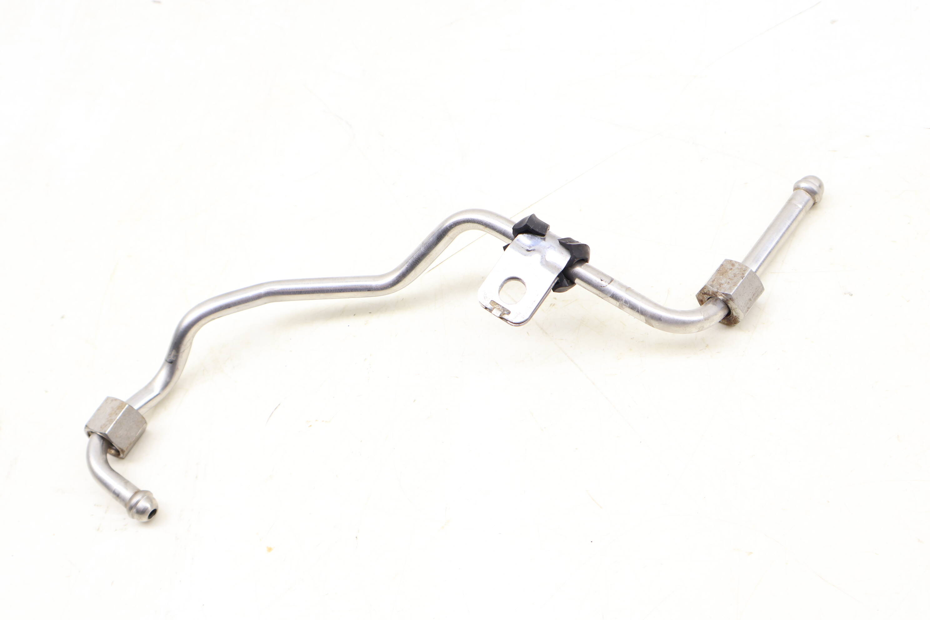 High Pressure Fuel Line / Pipe 13537576778