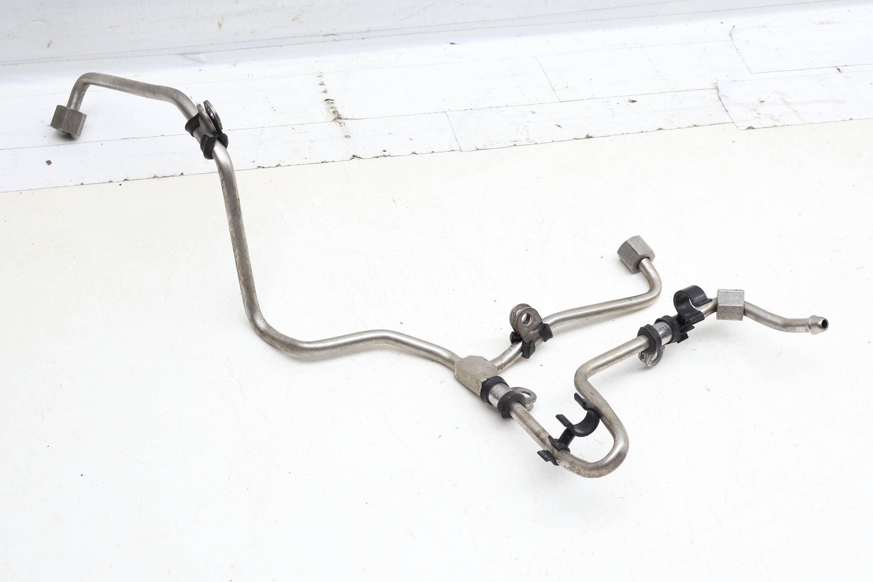Fuel Rail Line / Pipe 06E127501AA 95811012510