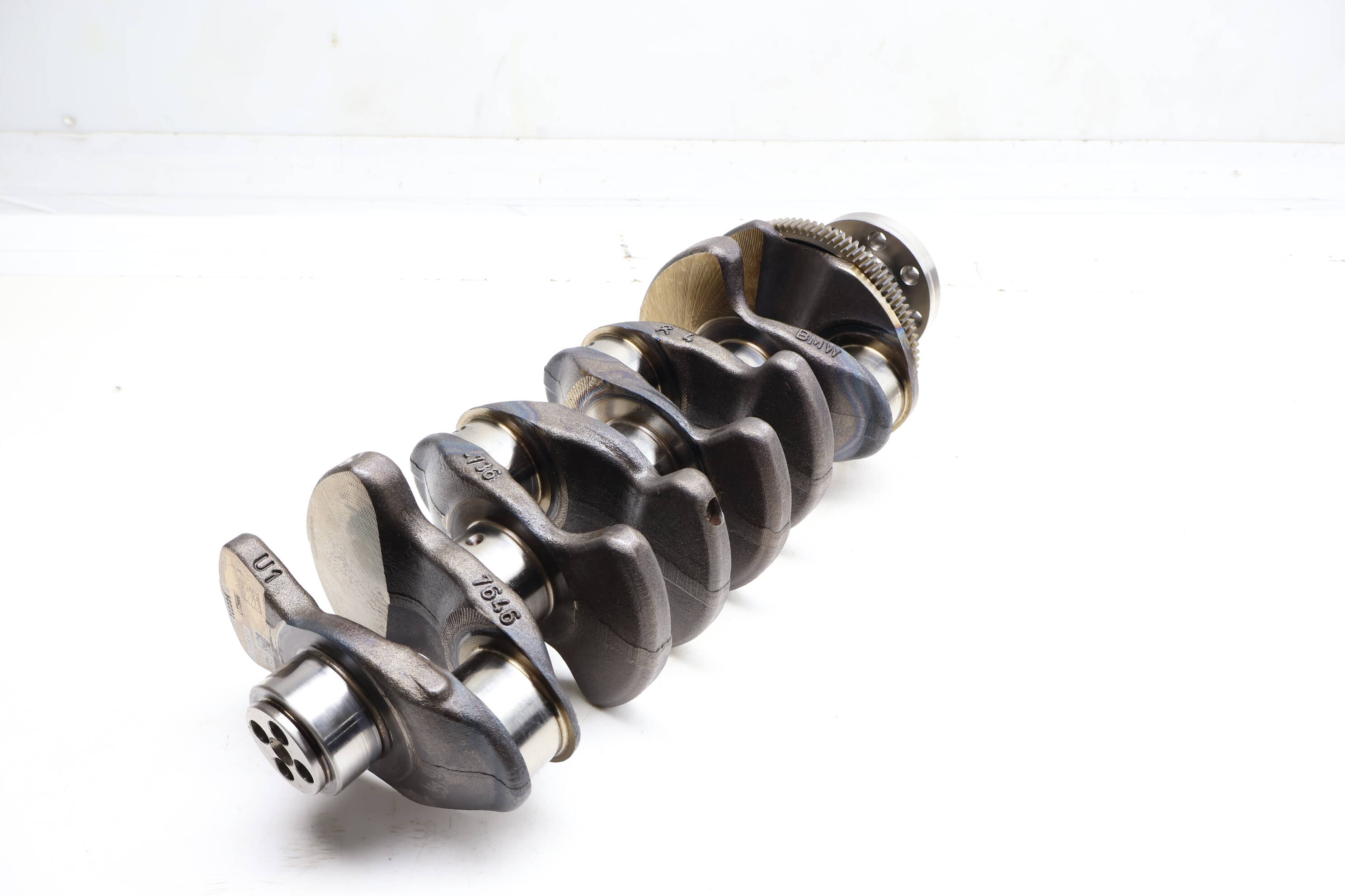 Crankshaft / Crank Shaft 11218639541