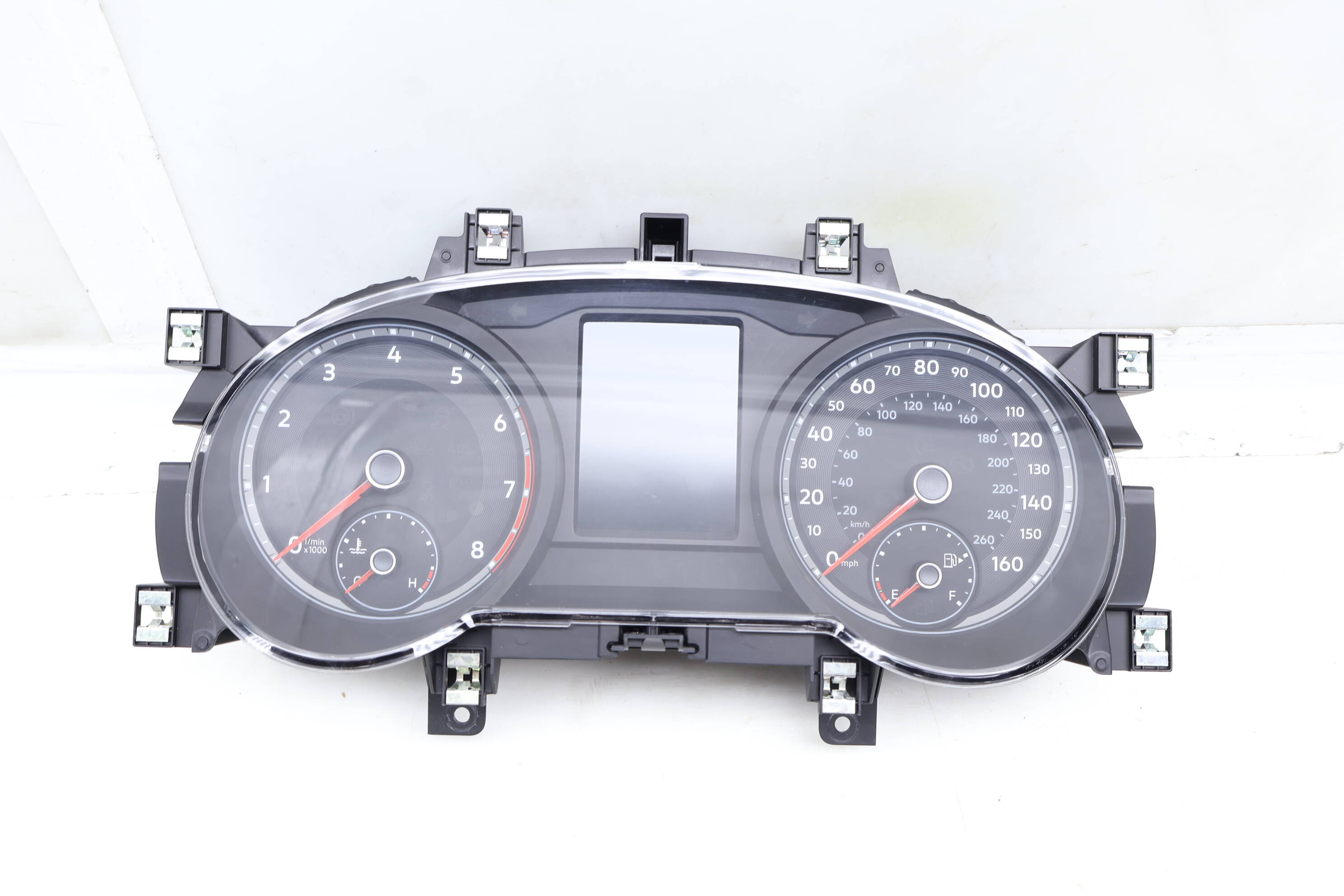 Instrument Cluster / Speedometer 3CN920850B