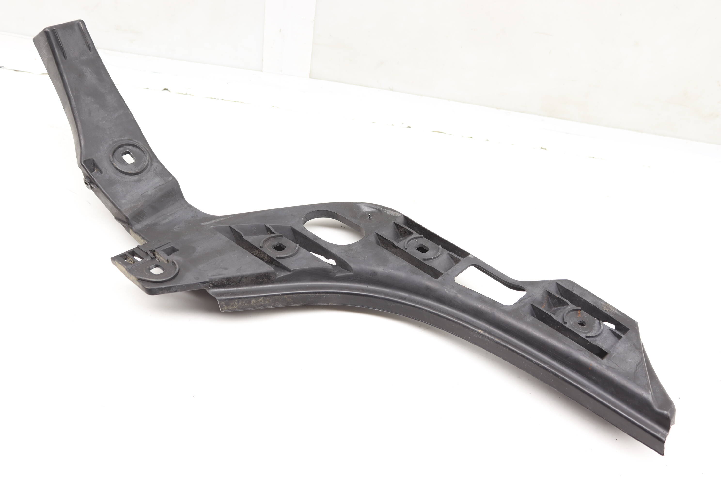 Bumper Guide / Bracket 1Q0807394