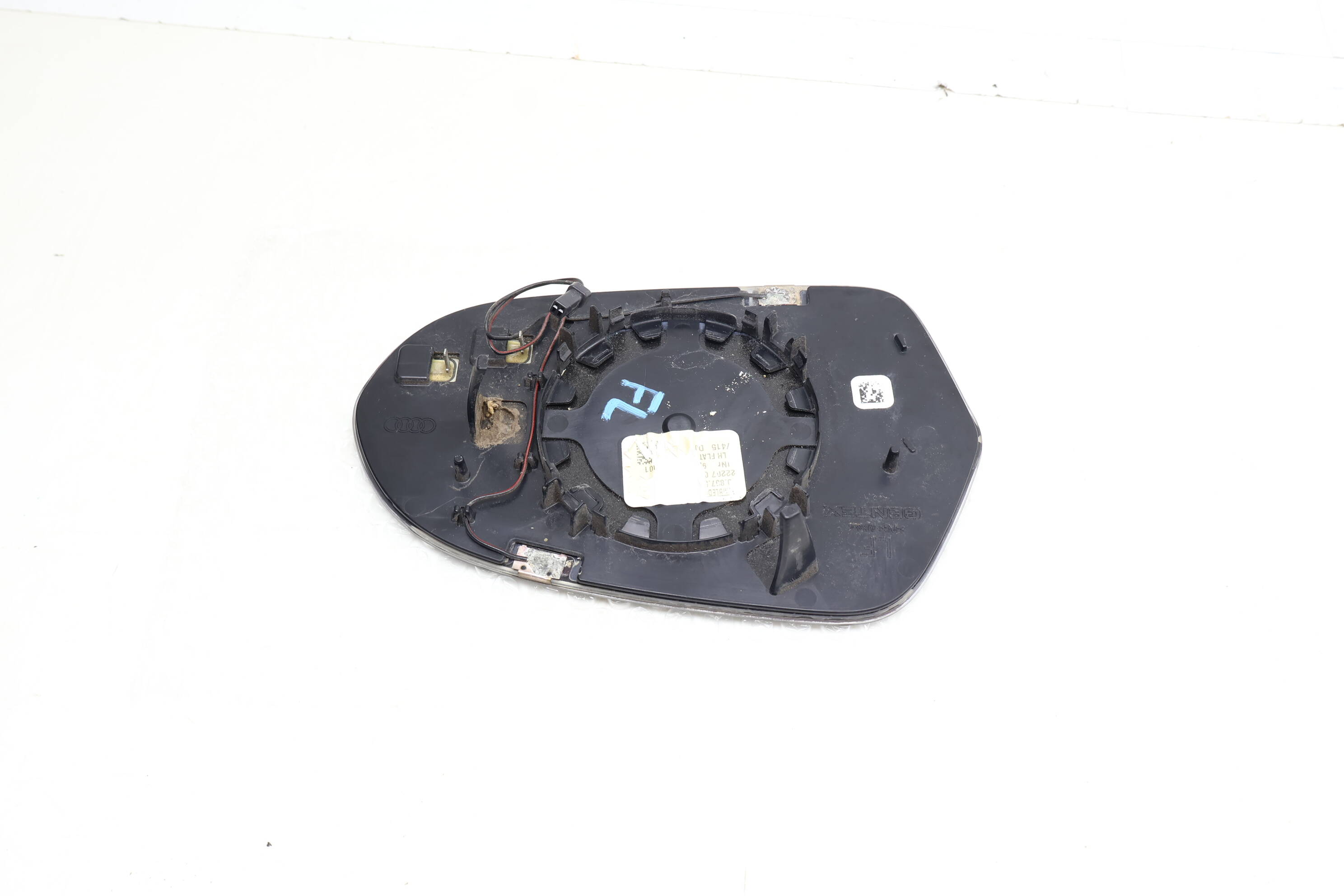 Audi Left Side View Mirror Glass (Auto Dim) 4G0857535C