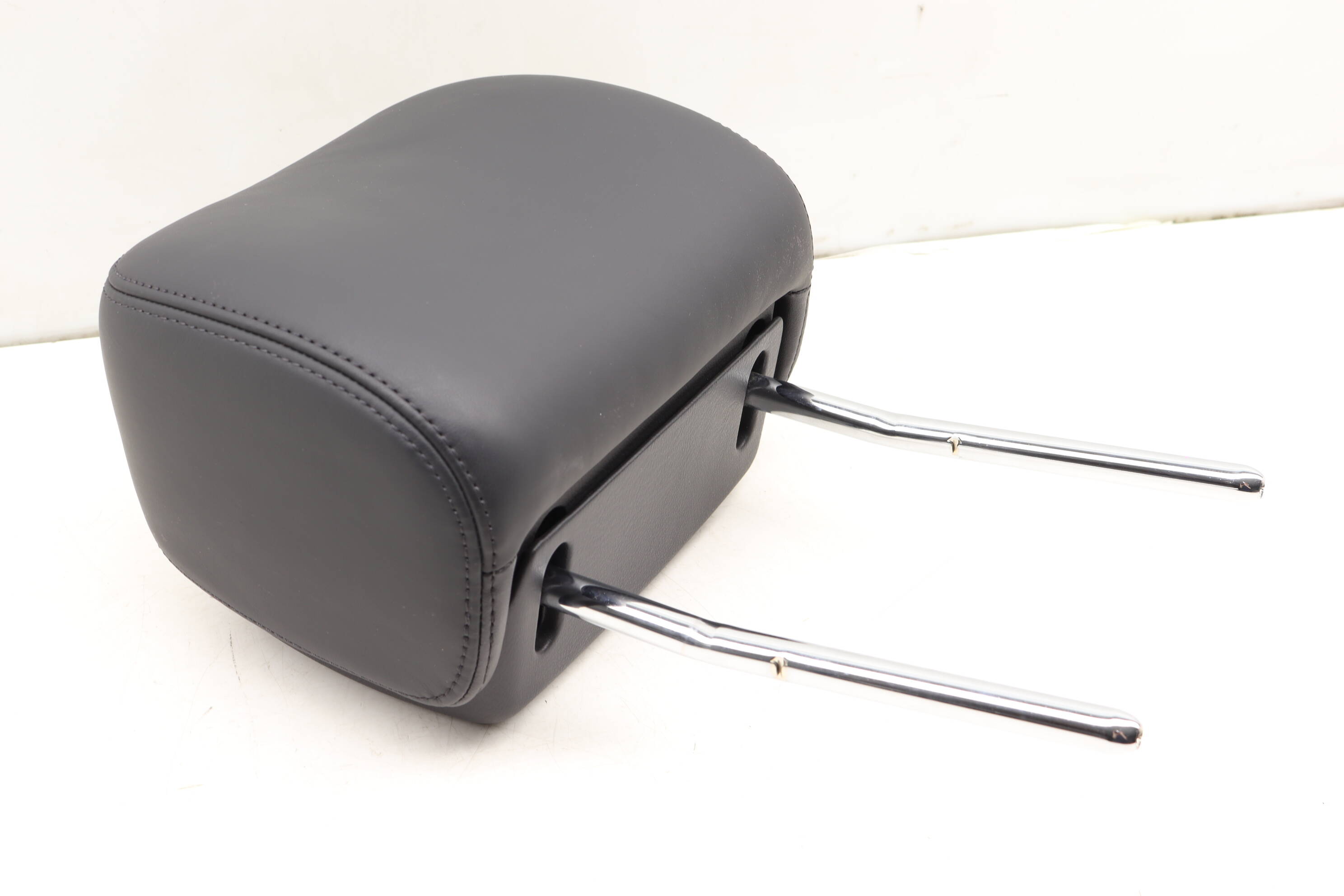 Headrest / Head Rest (Leather) 4G8881901N