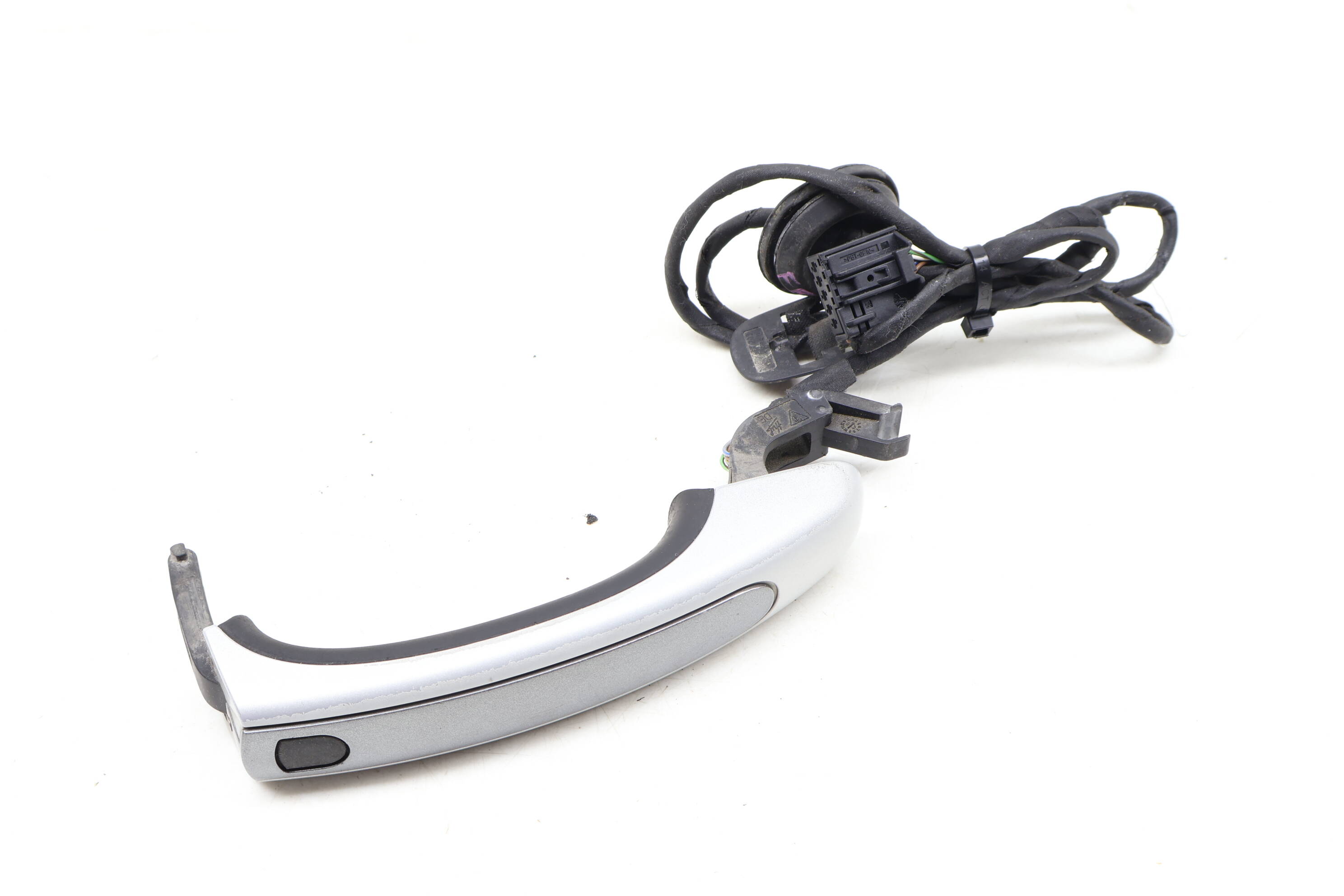 Exterior Door Handle 7L5837205B