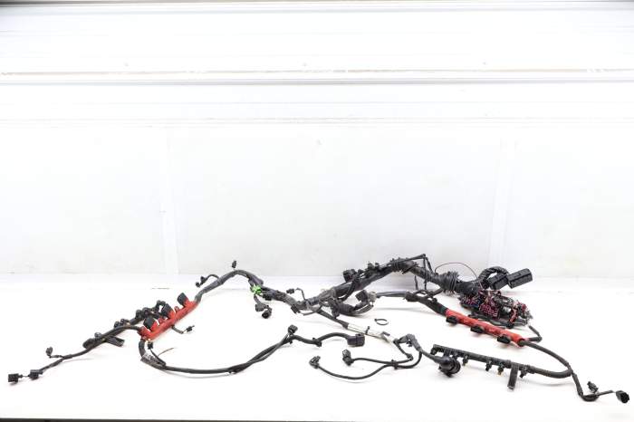 3.2L Engine Compartment Wiring Harness 8K1971072KQ main product photo