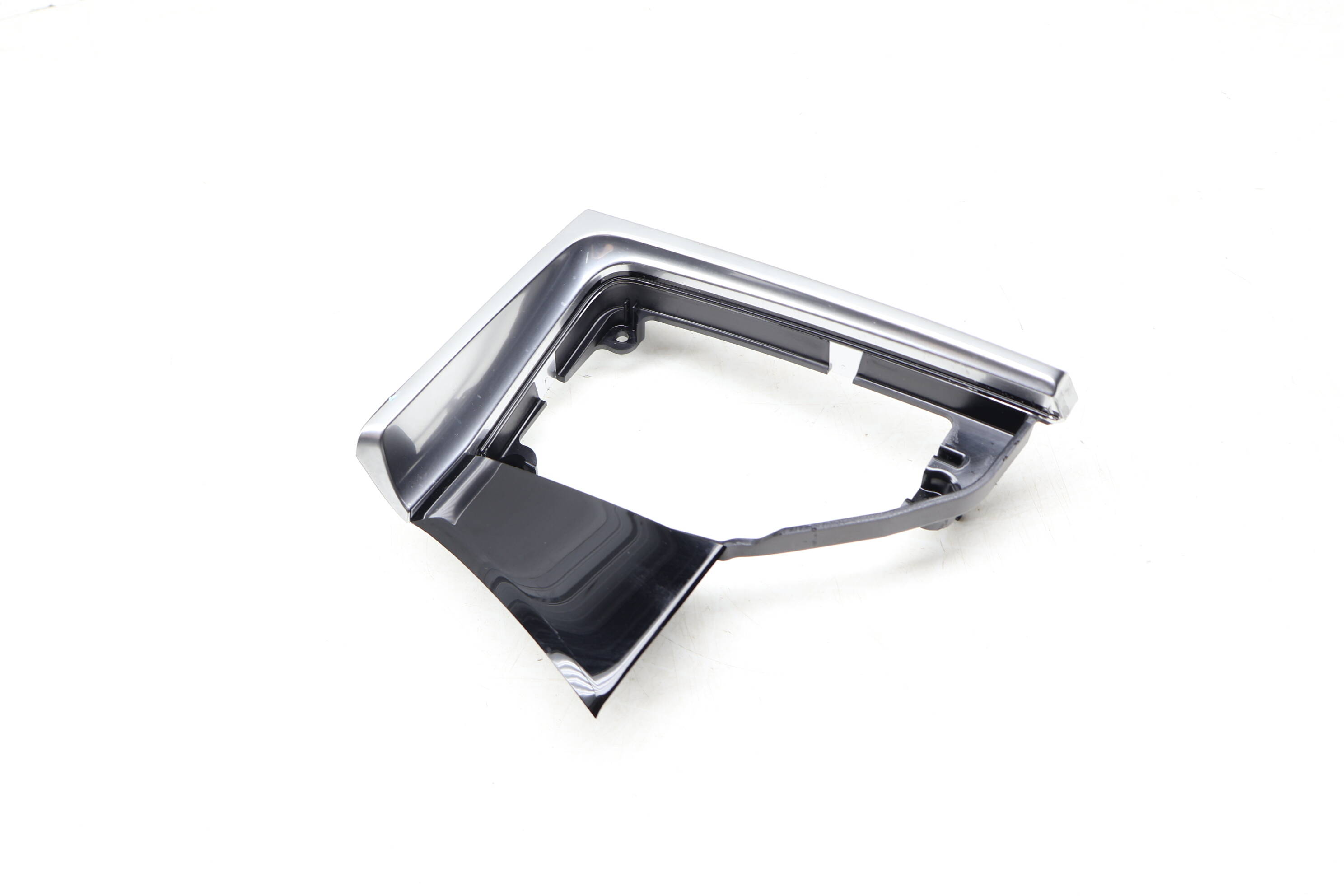 Center Air Vent Dash Trim / Bezel 95B857190L