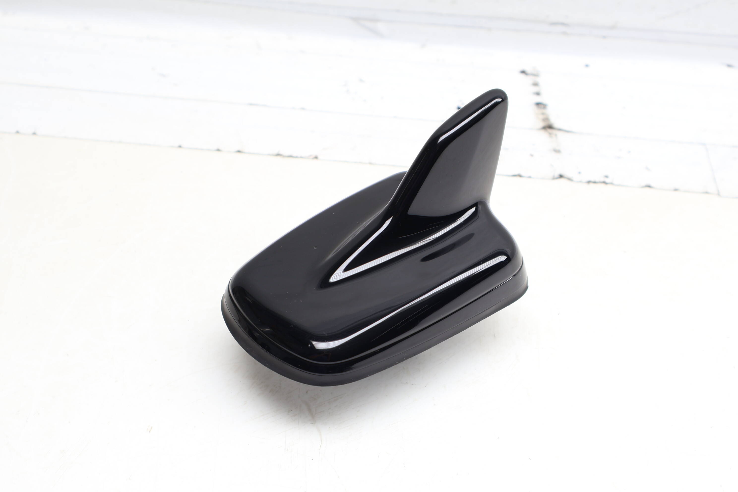 Roof / Shark Fin Antenna 4M0035503M