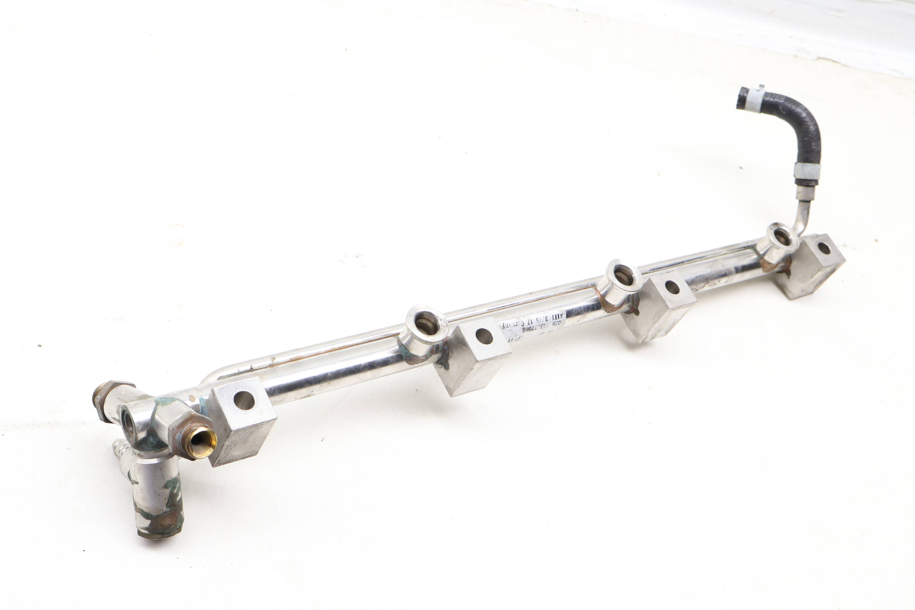 Fuel Rail 03H133316M