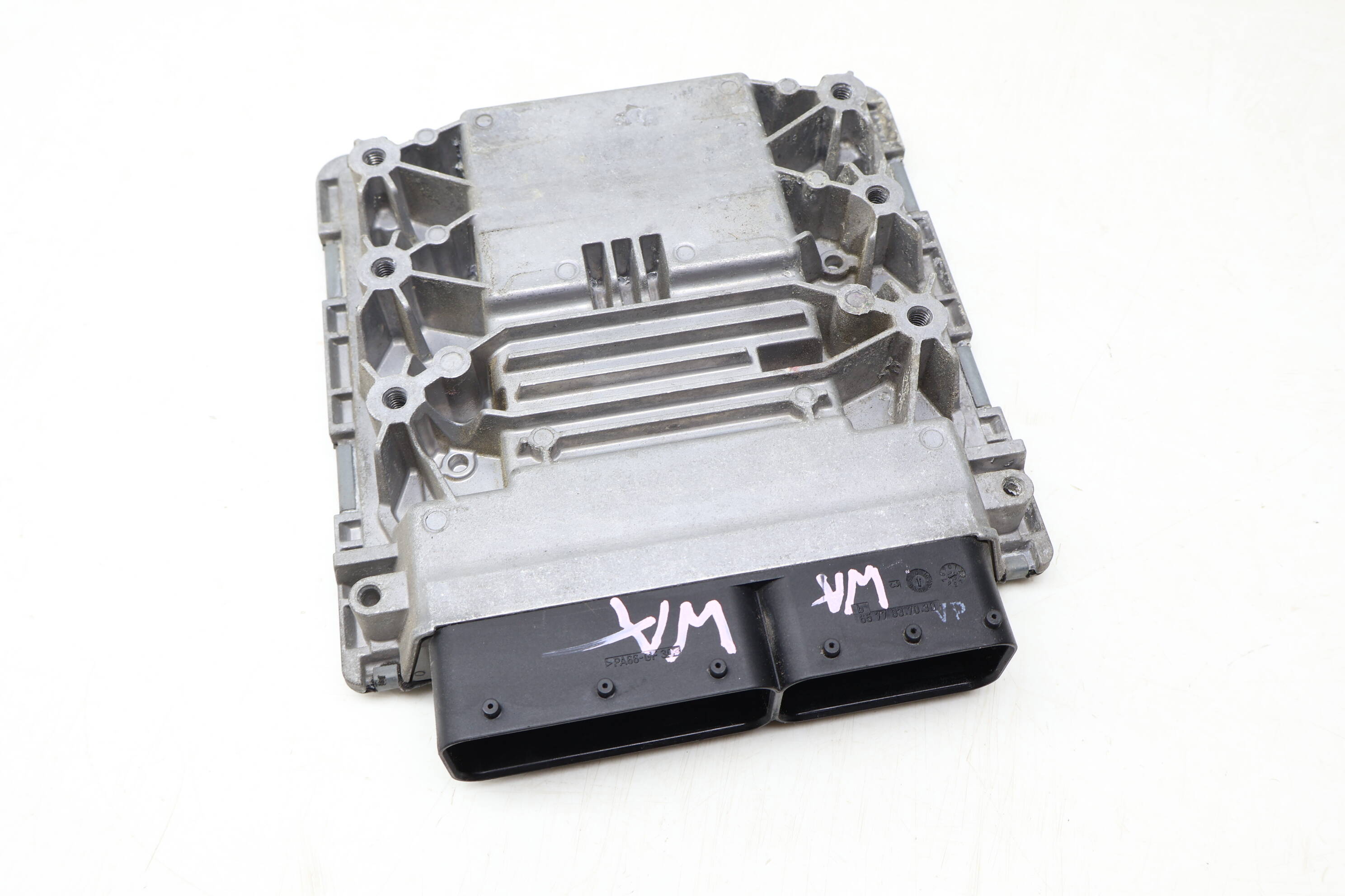 Ecu / Dme Engine Control Module 97061860201