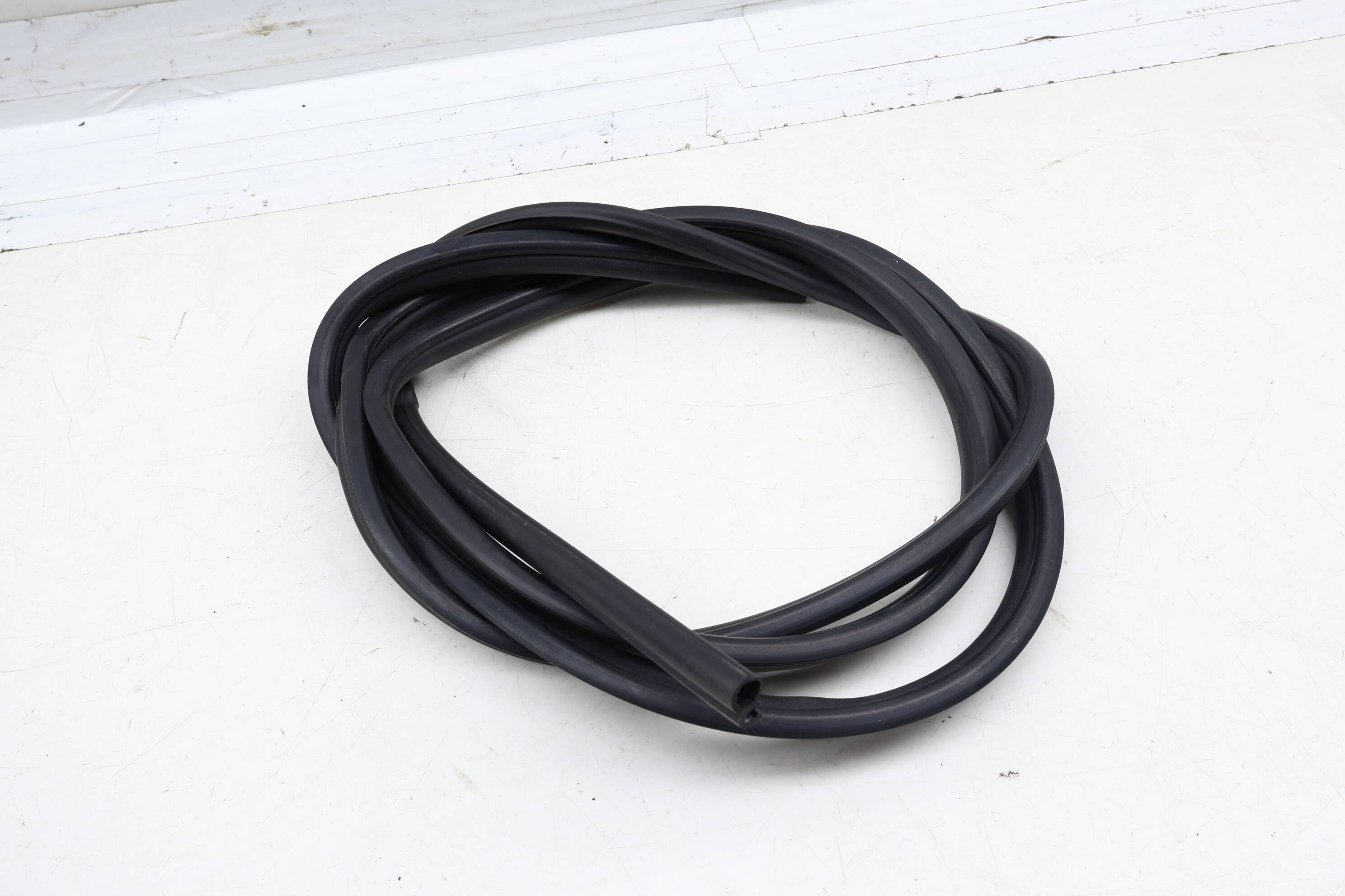 Inner Sun Roof Seal / Weather Stripping 95B877439