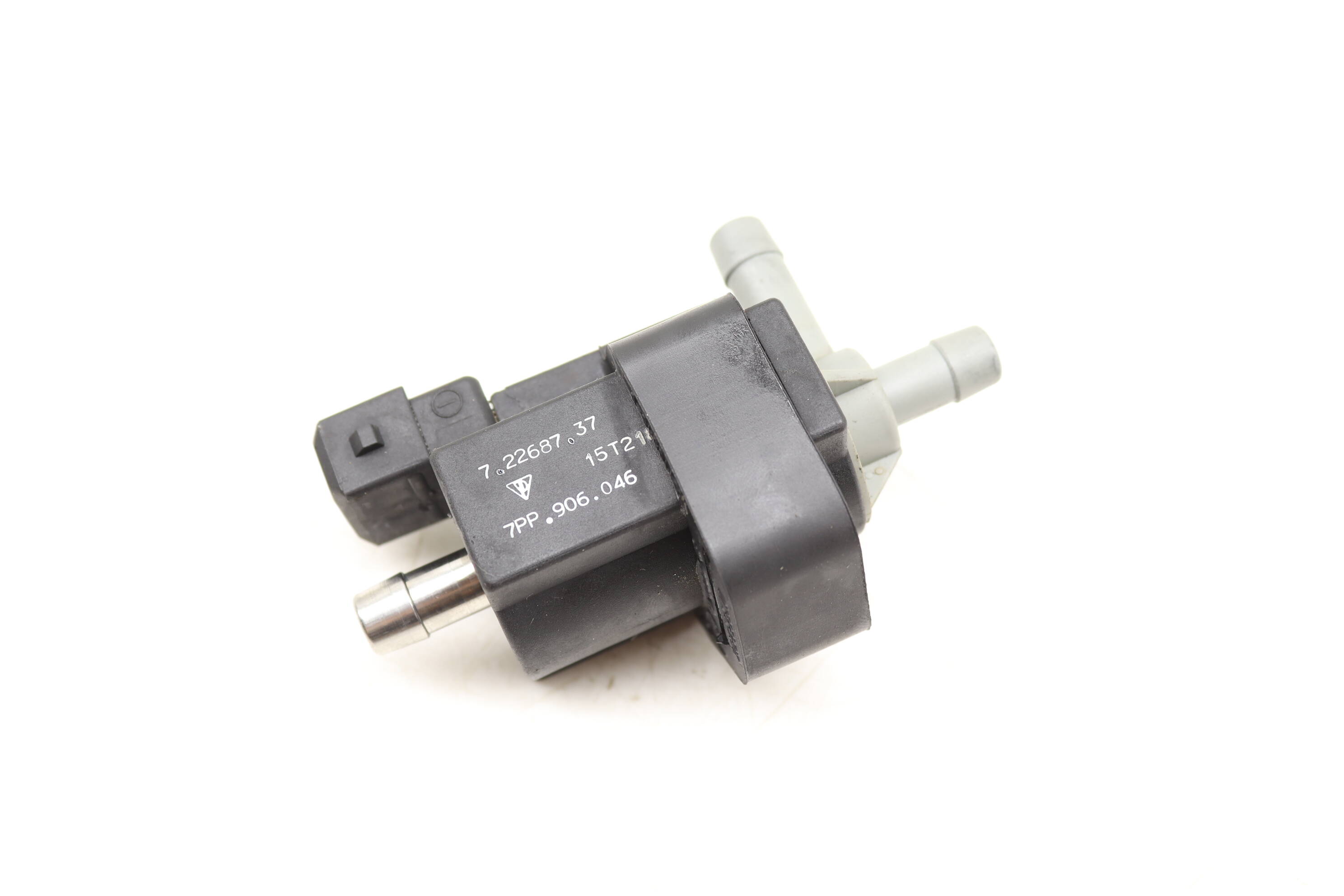 Solenoid Valve 7PP906046