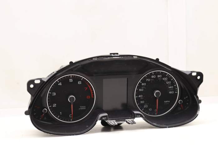 Instrument Cluster / Speedometer 8K0920982D main product photo