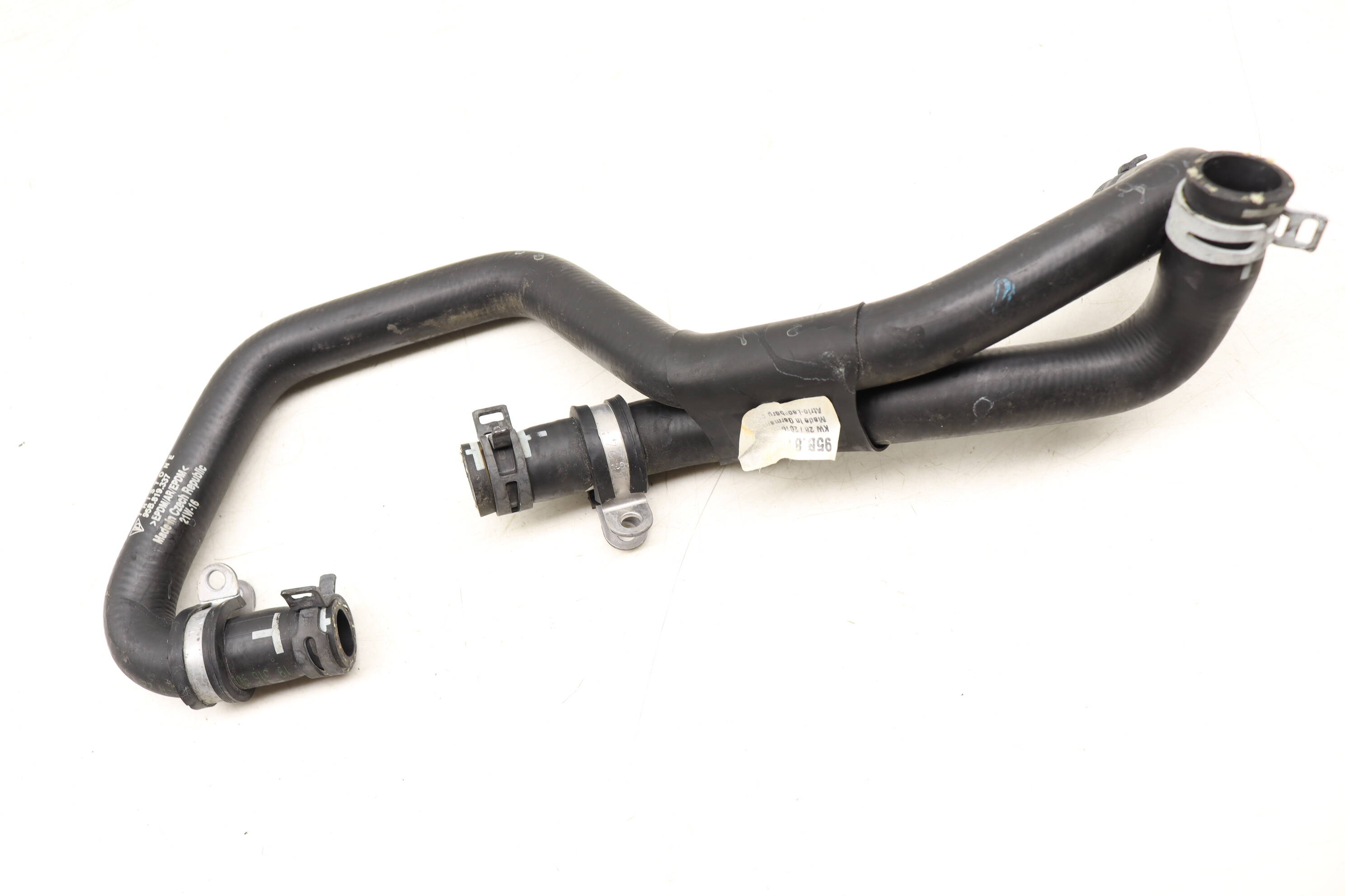 Heater Coolant Hose / Line Set 95B819337