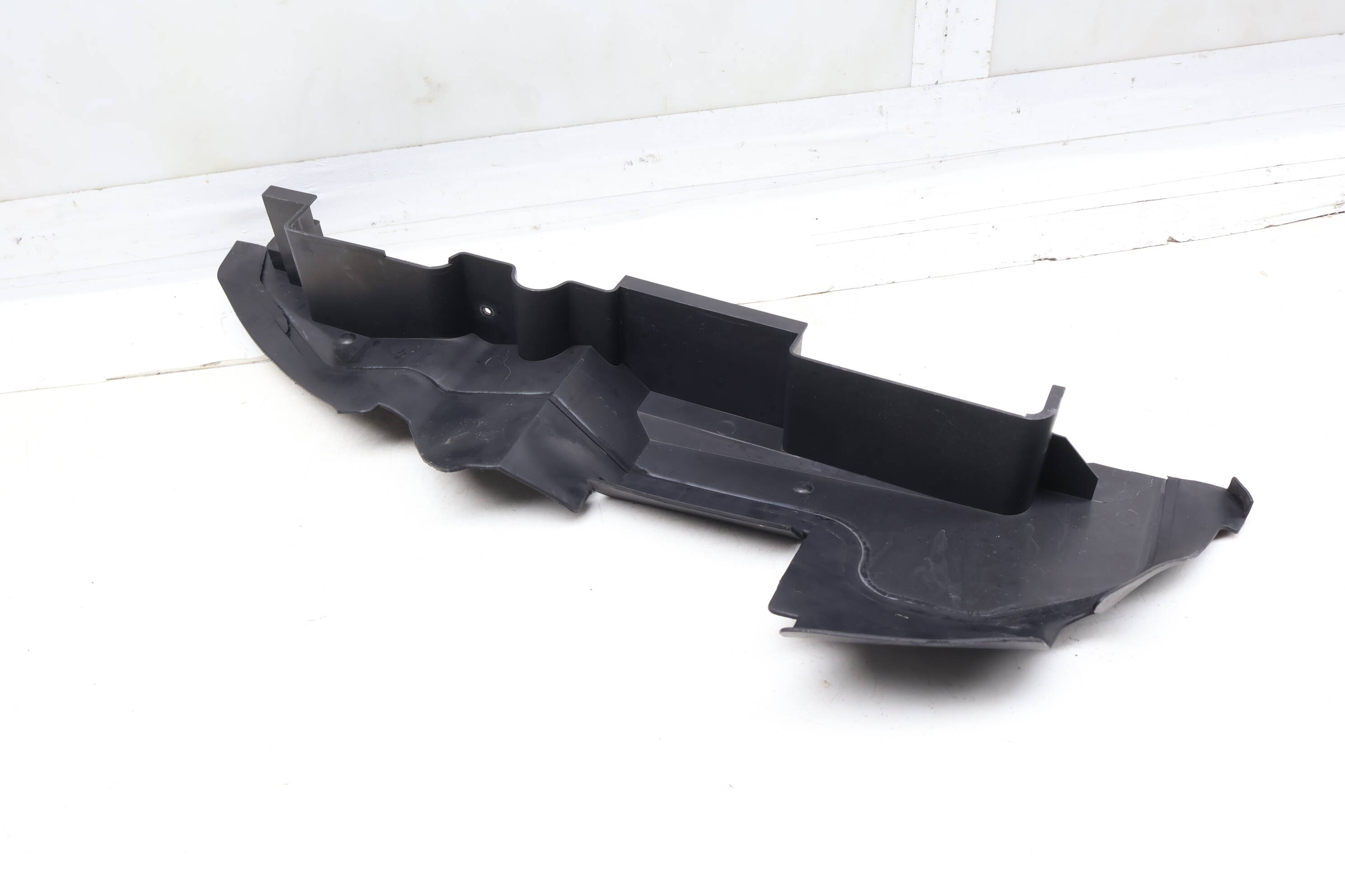 Radiator Air Guide / Shroud 4Z7121284B