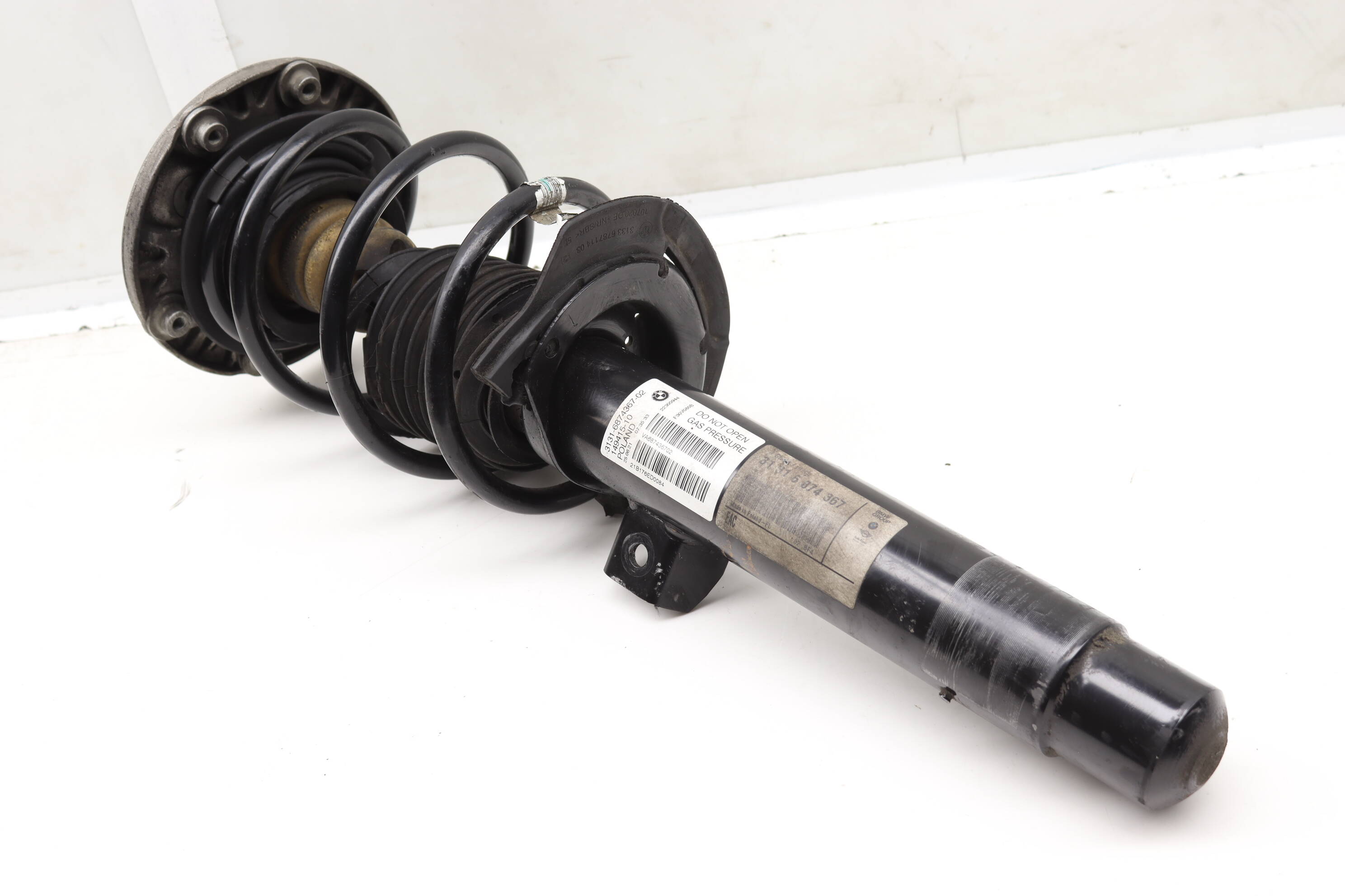 春早割 BMW Front Strut / Spring Assembly (320i, 328i, 328d) 31316874367 テープ・マスキングテープ