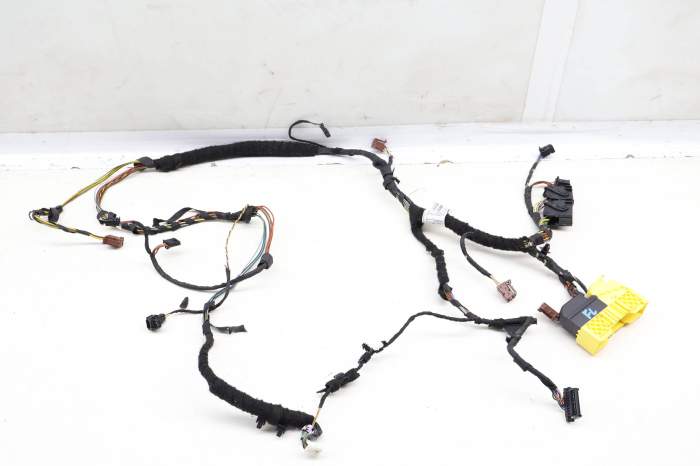 Seat Wiring Harness 61129365006 main product photo