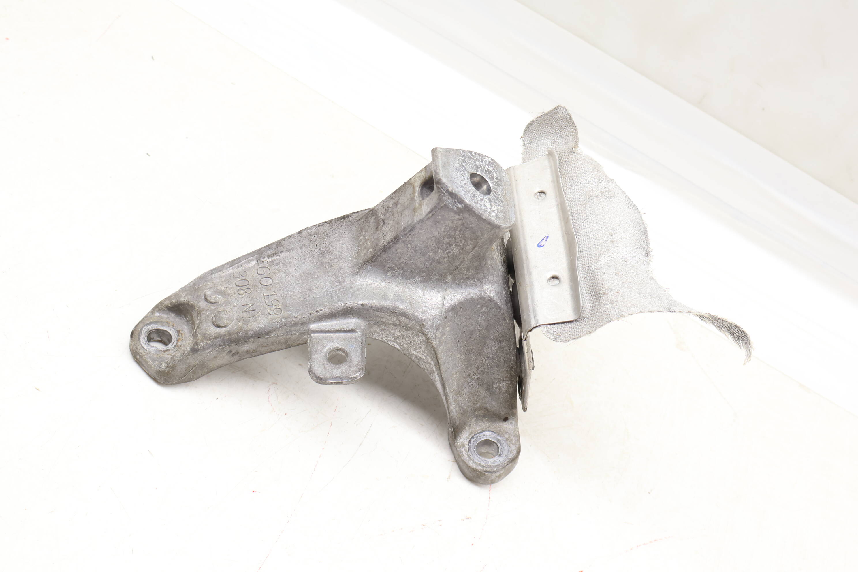 Engine Mount Bracket 4G0199308N