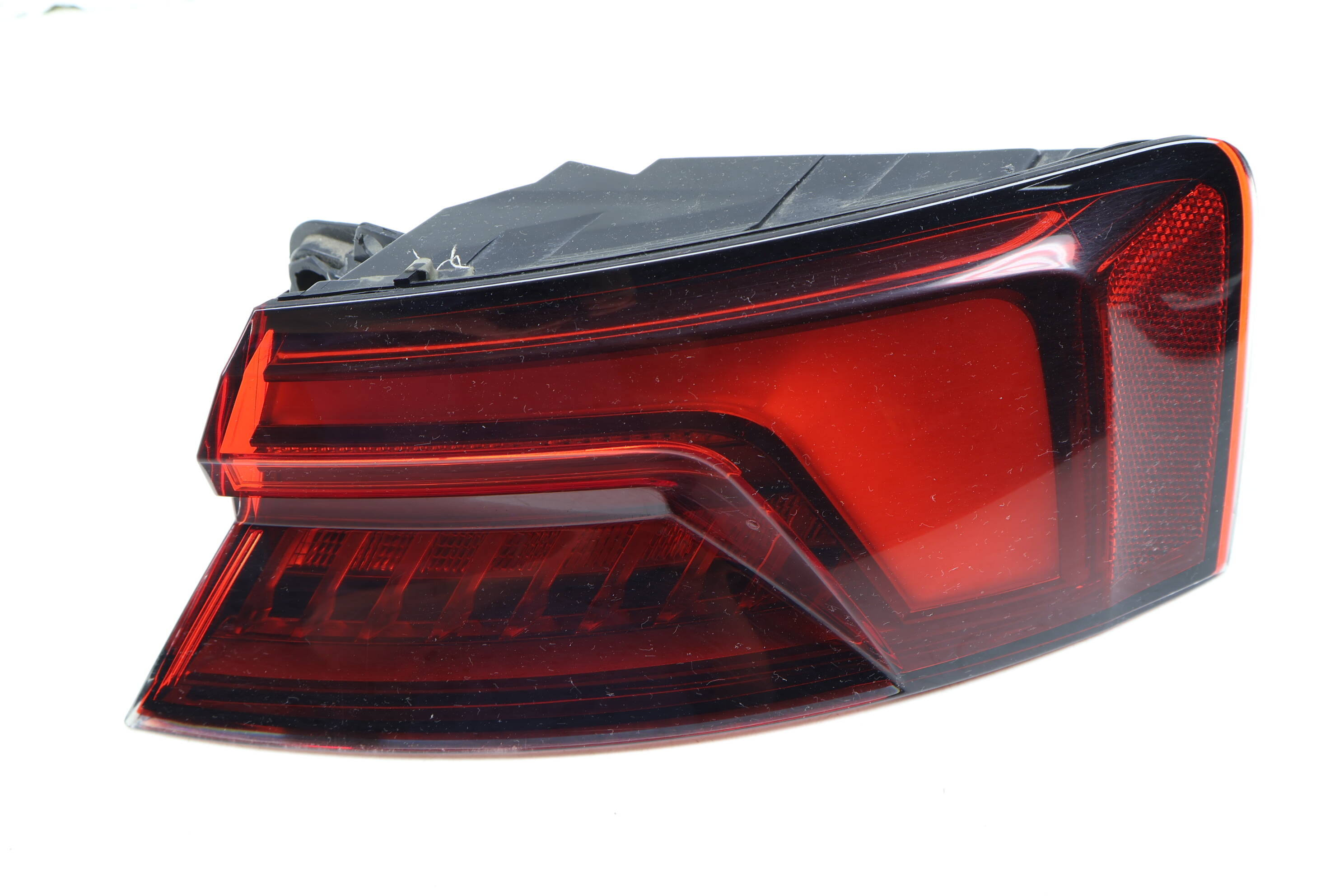 Outer Led Tail Light / Lamp 8W6945092H