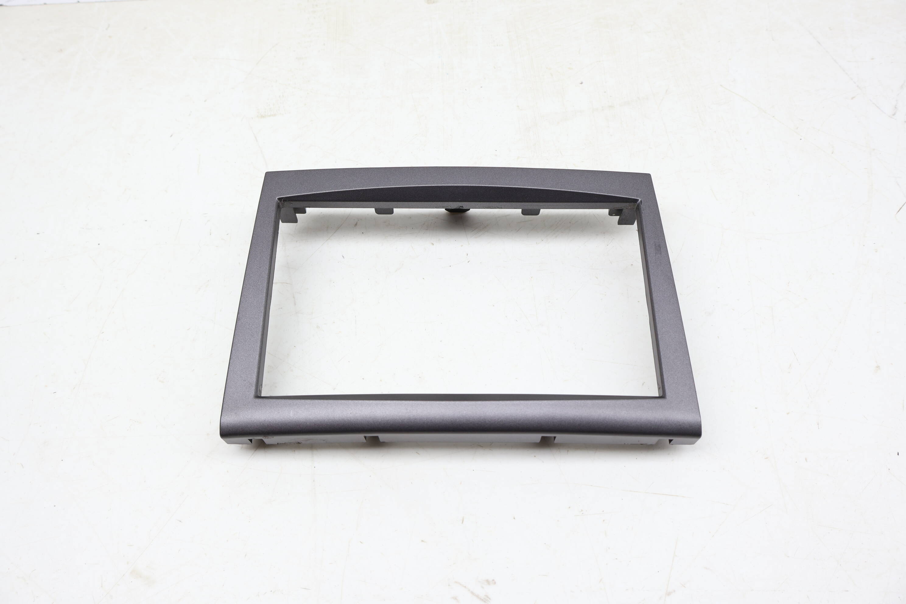 Center Dash Display Trim / Bezel 99764259100