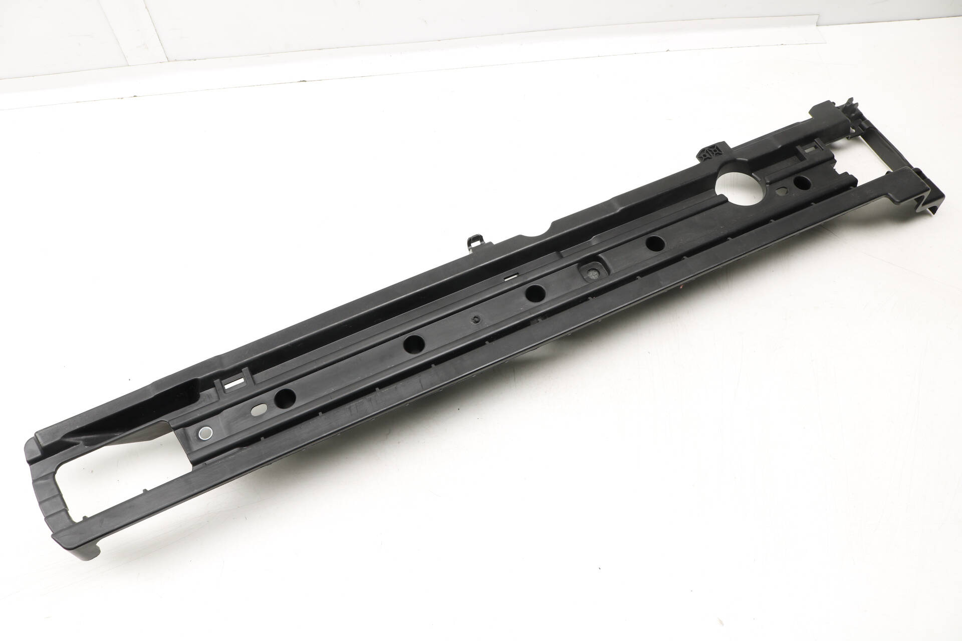 Trunk Mat Support Rail 7P0863600A 95855160000