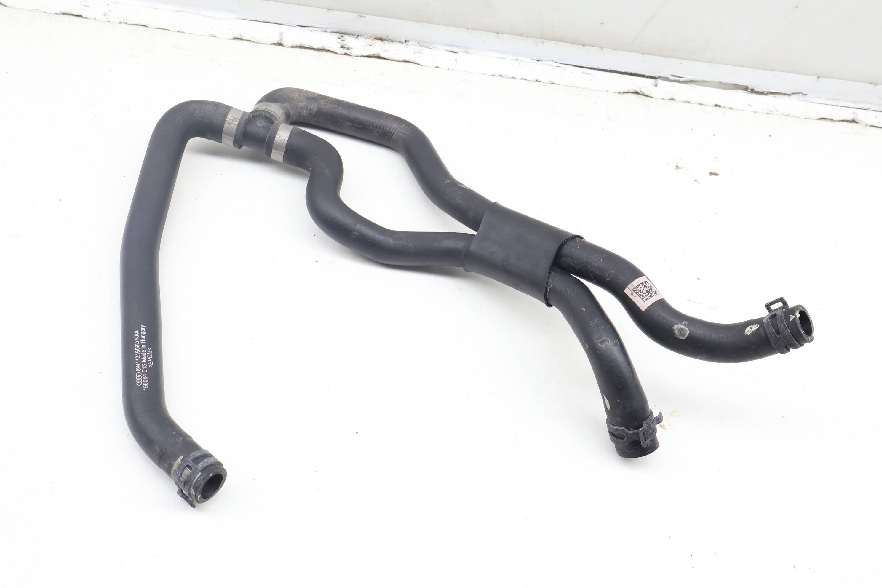 Coolant Hose / Line 8W1121609D